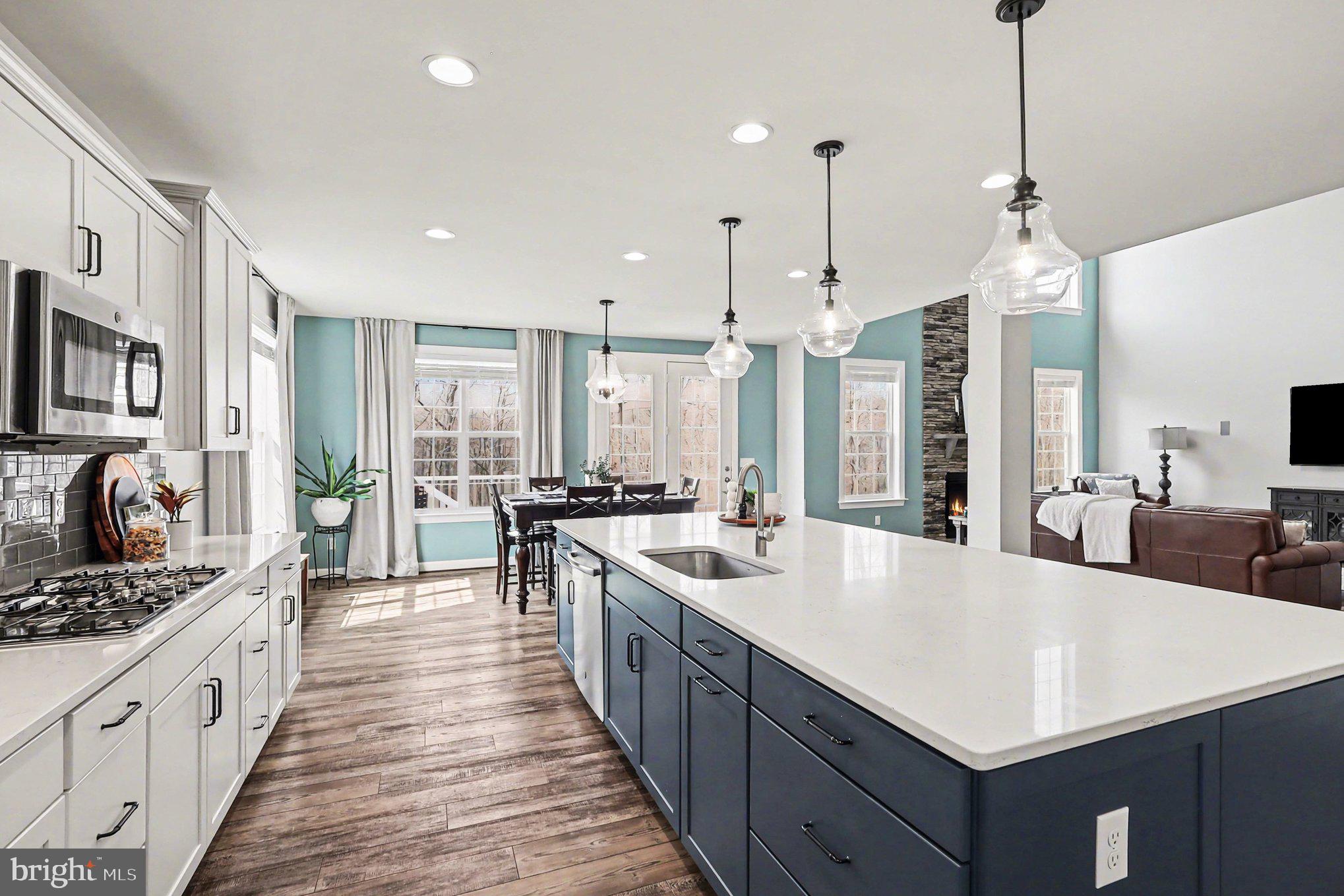 LEELAND STATION - Residential