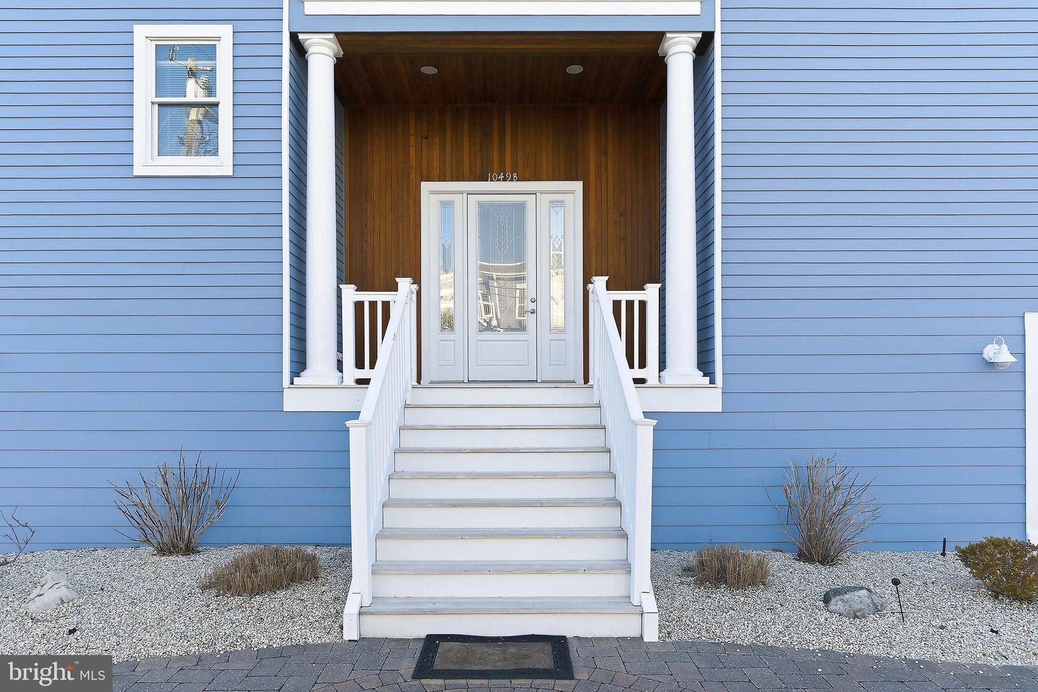 1049 LONG BEACH BOULEVARD B