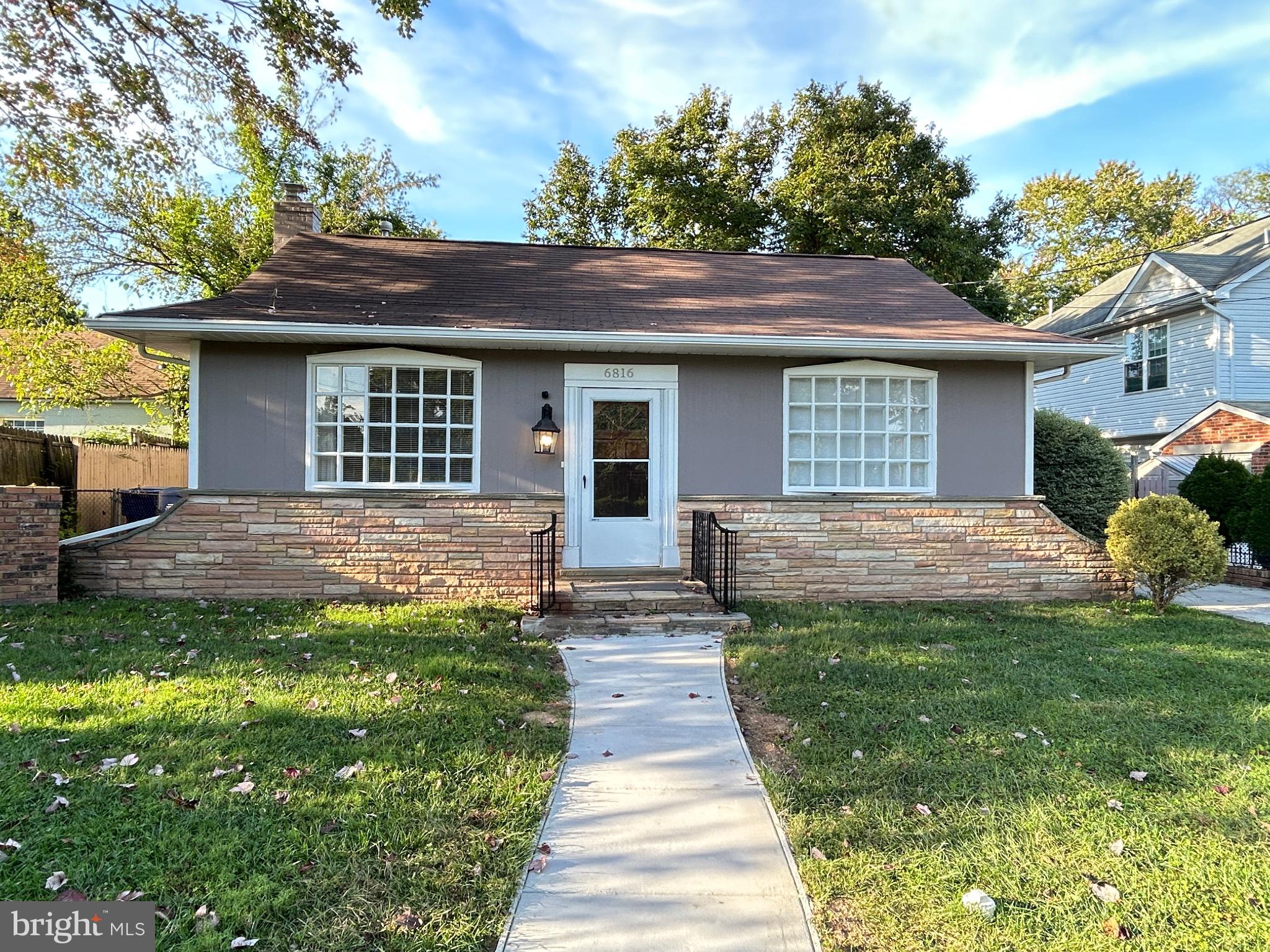 6816 ARLINGTON BOULEVARD