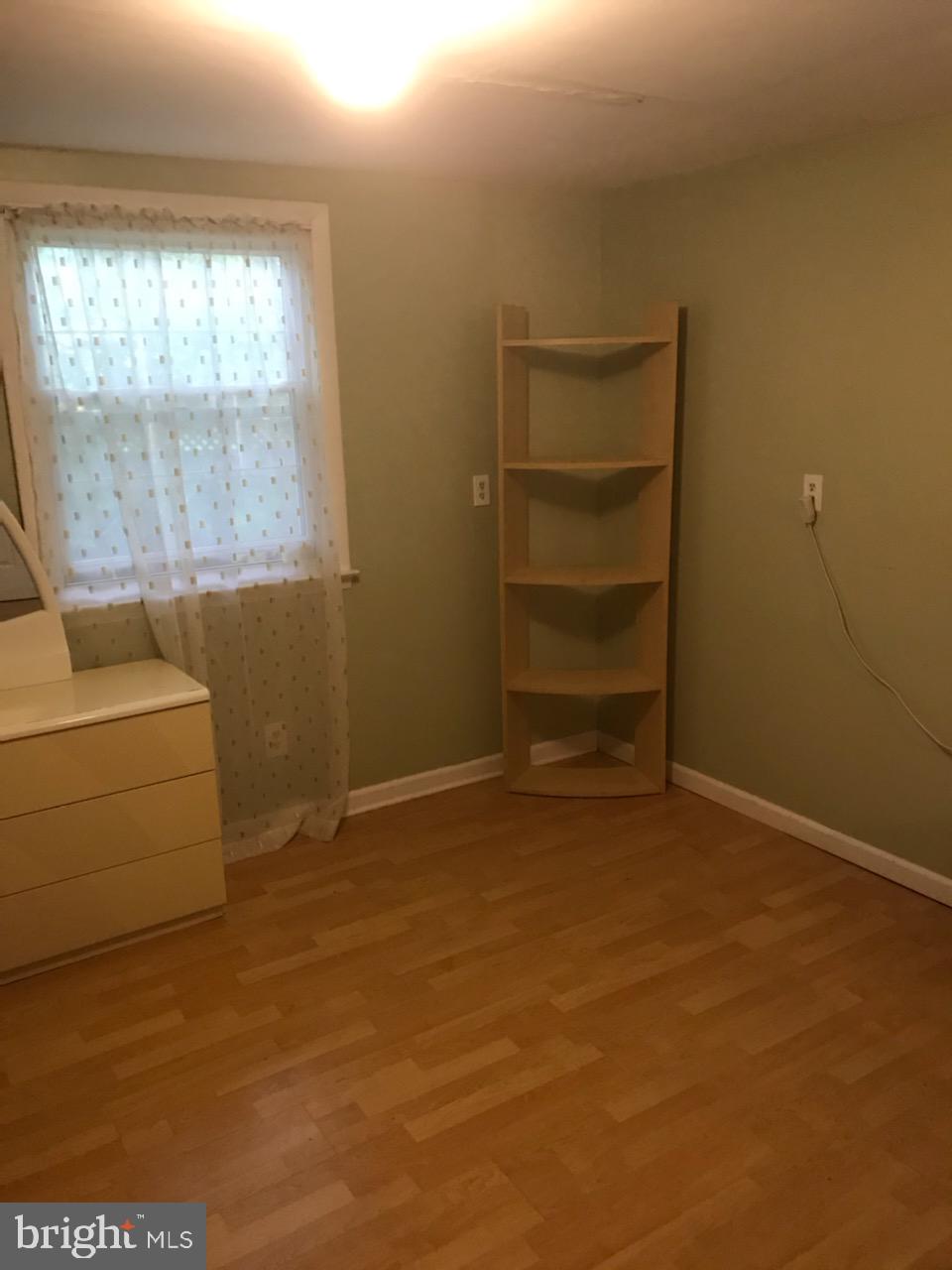 ROBIN GLEN - Residential