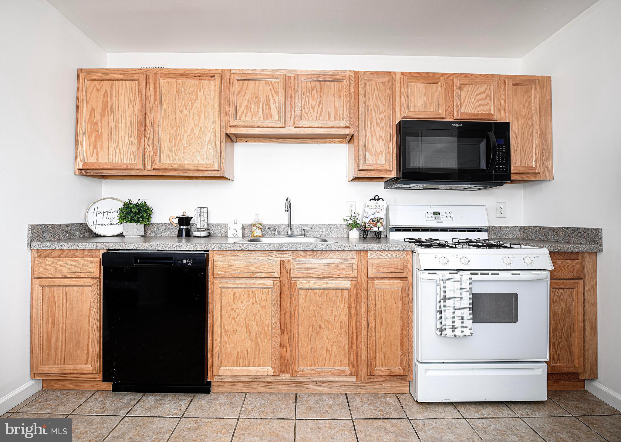 SWAN MEADOWS - Residential