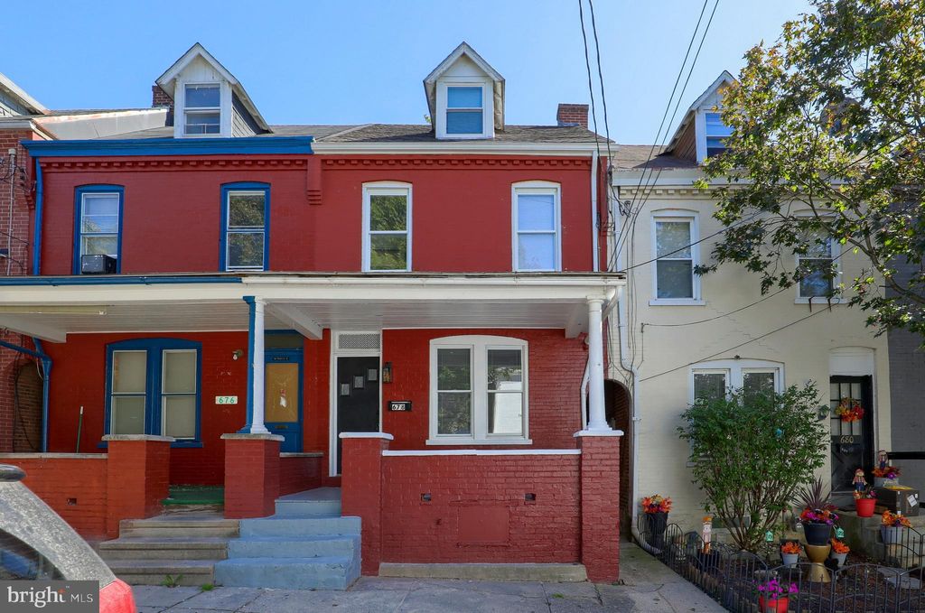 Photo of 678 Hebrank Street, Lancaster, PA 17603 (MLS # PALA2042162)