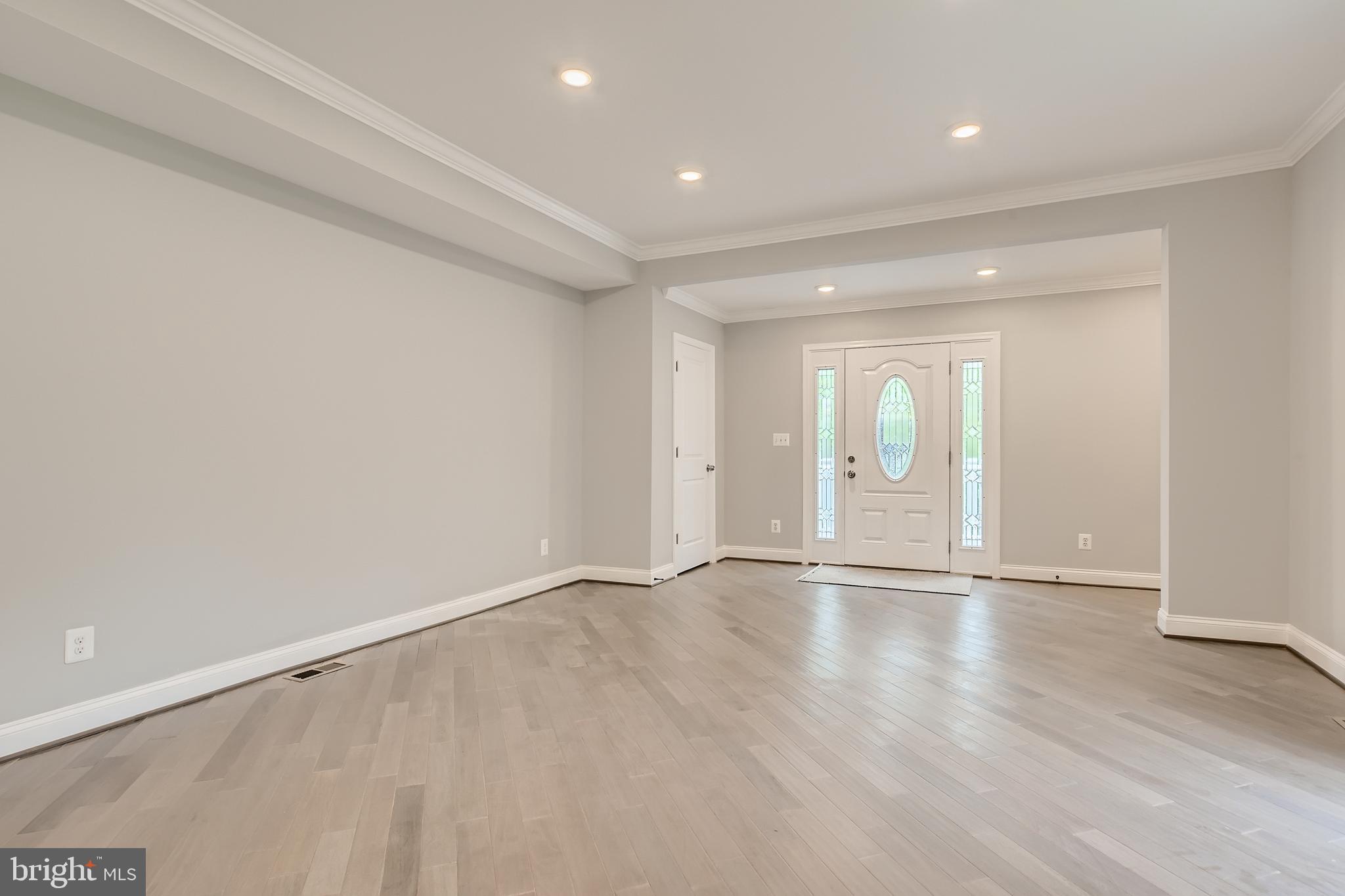 LANDSDOWNE - Residential