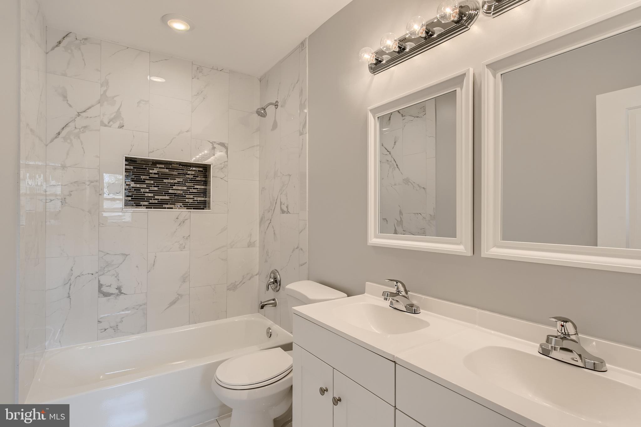 LANDSDOWNE - Residential