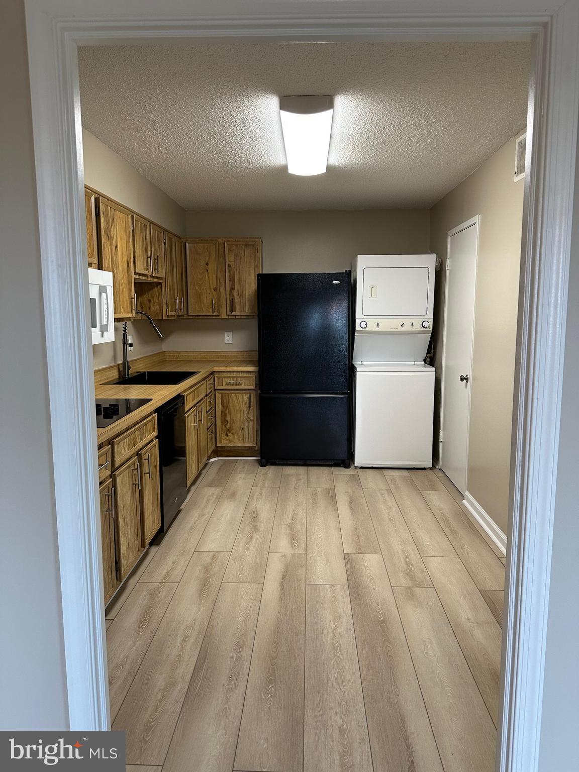 MONTEBELLO CONDO - Residential Lease