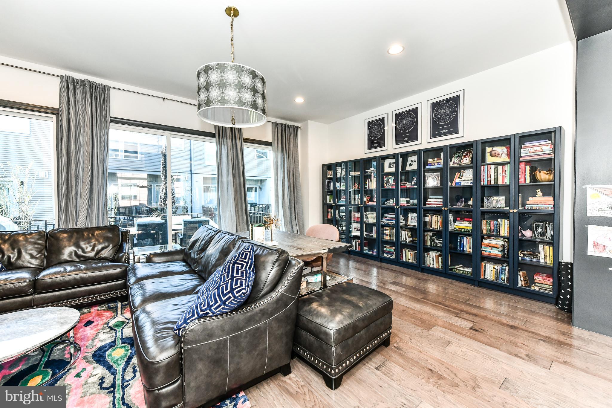 BRAMBLETON TOWN CENTER - Residential Lease