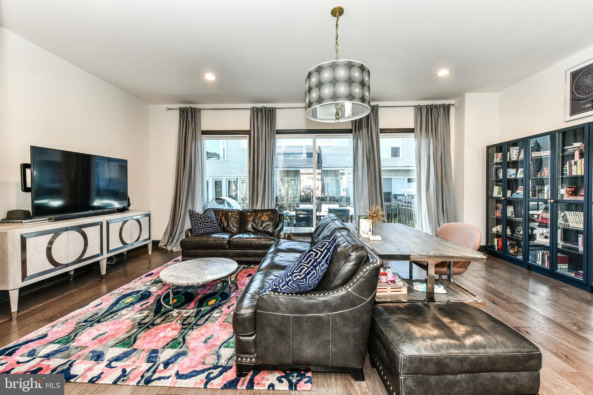 BRAMBLETON TOWN CENTER - Residential Lease