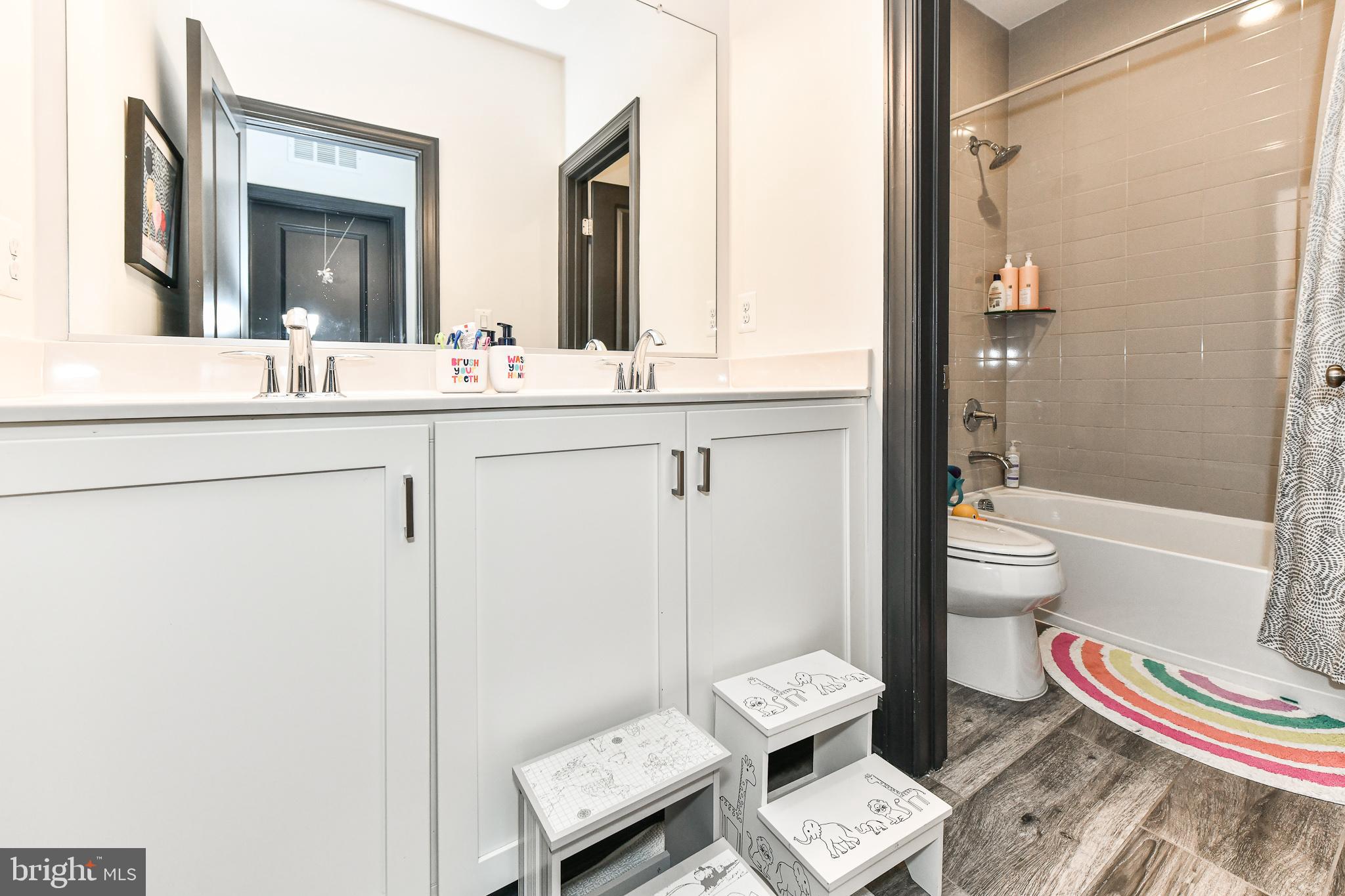 BRAMBLETON TOWN CENTER - Residential Lease