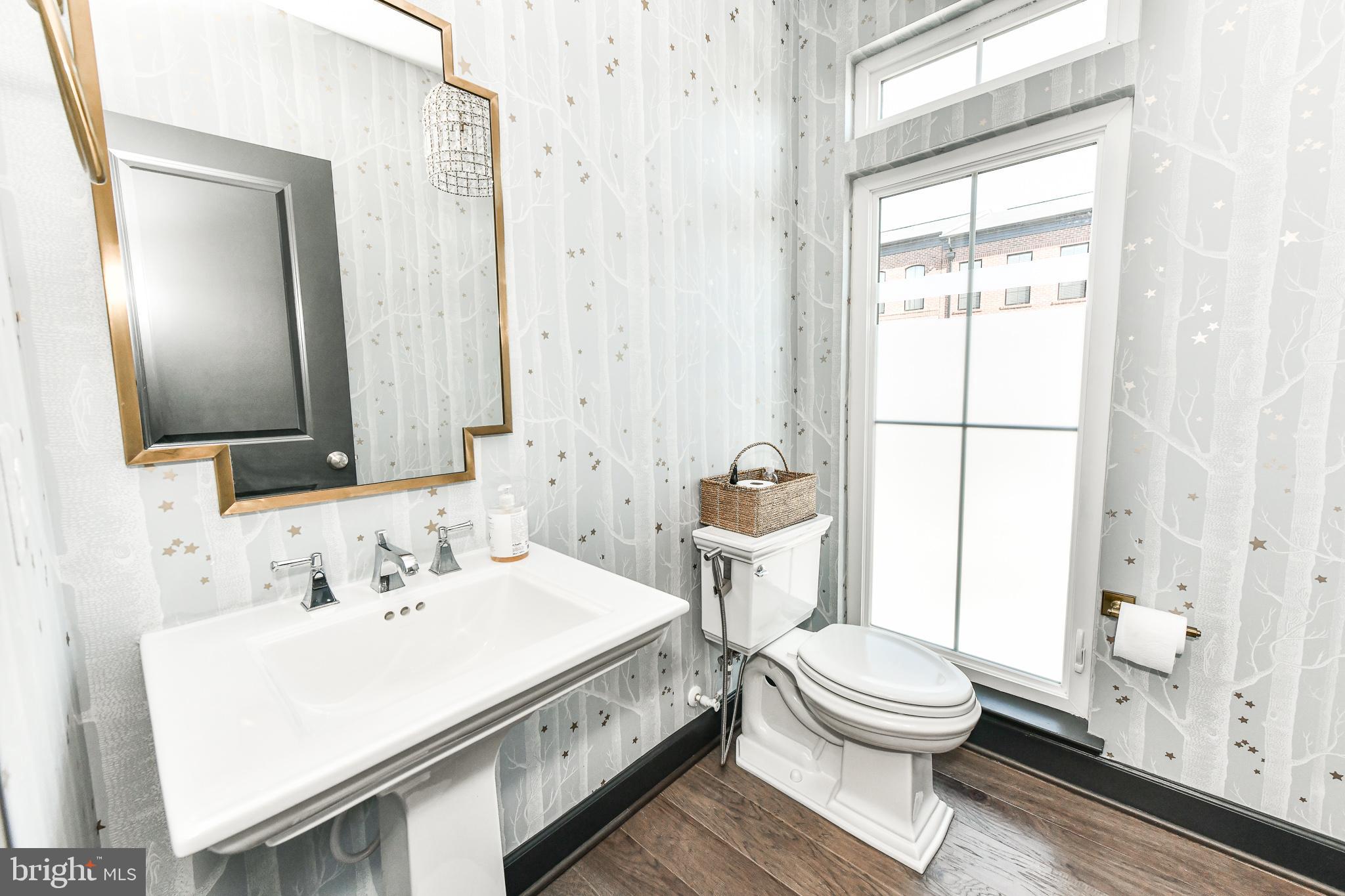 BRAMBLETON TOWN CENTER - Residential Lease