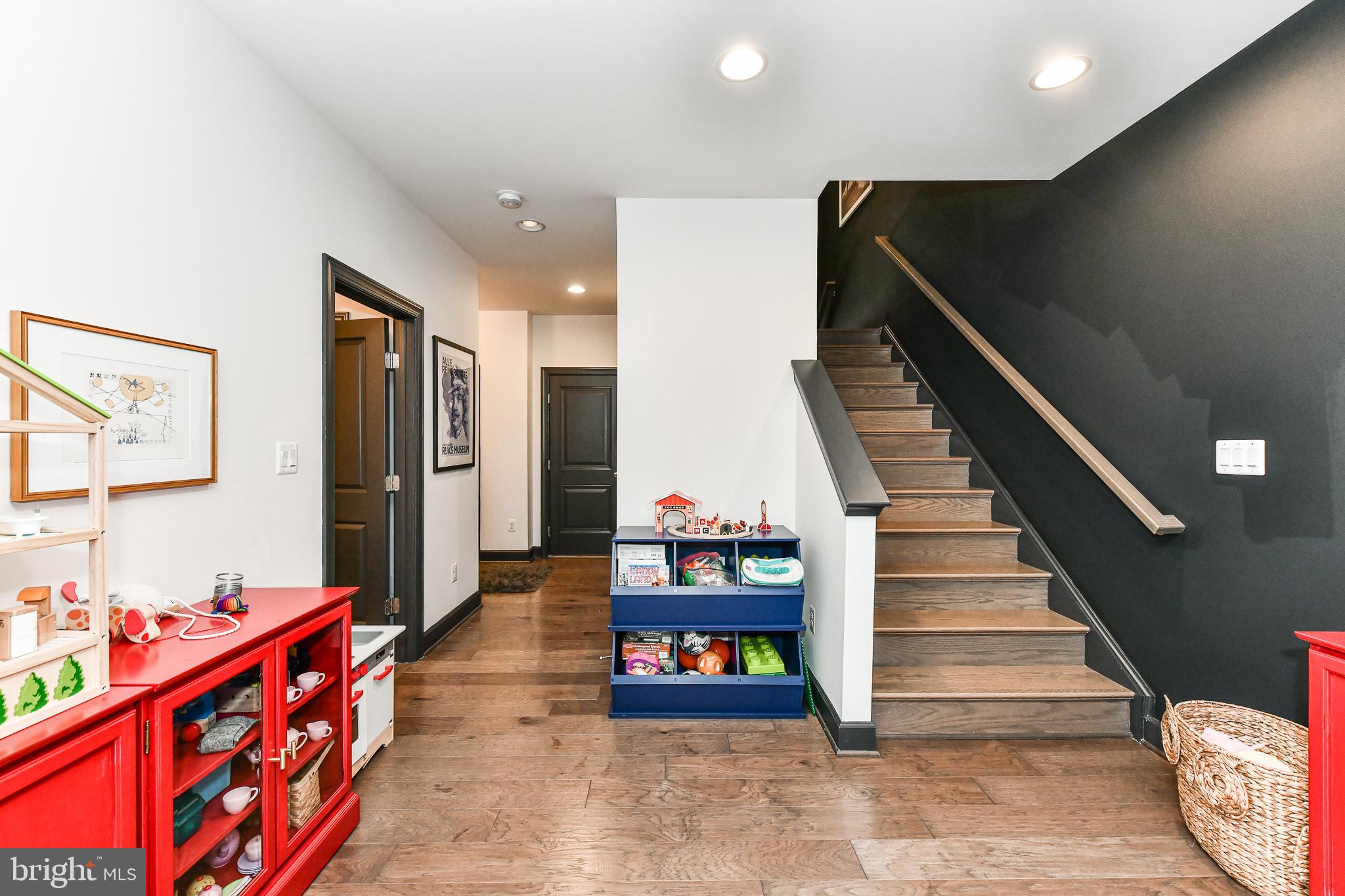 BRAMBLETON TOWN CENTER - Residential Lease