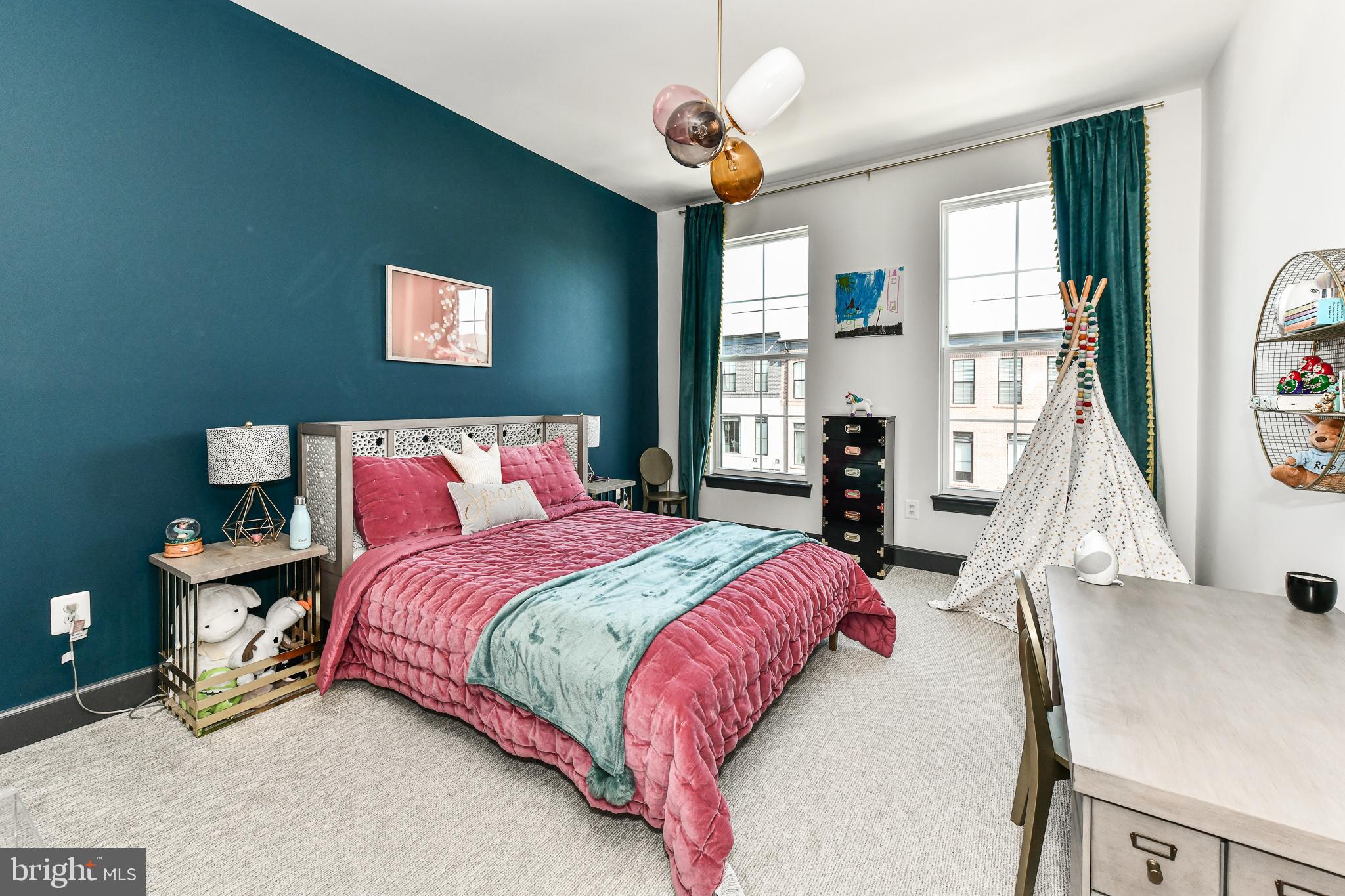 BRAMBLETON TOWN CENTER - Residential Lease