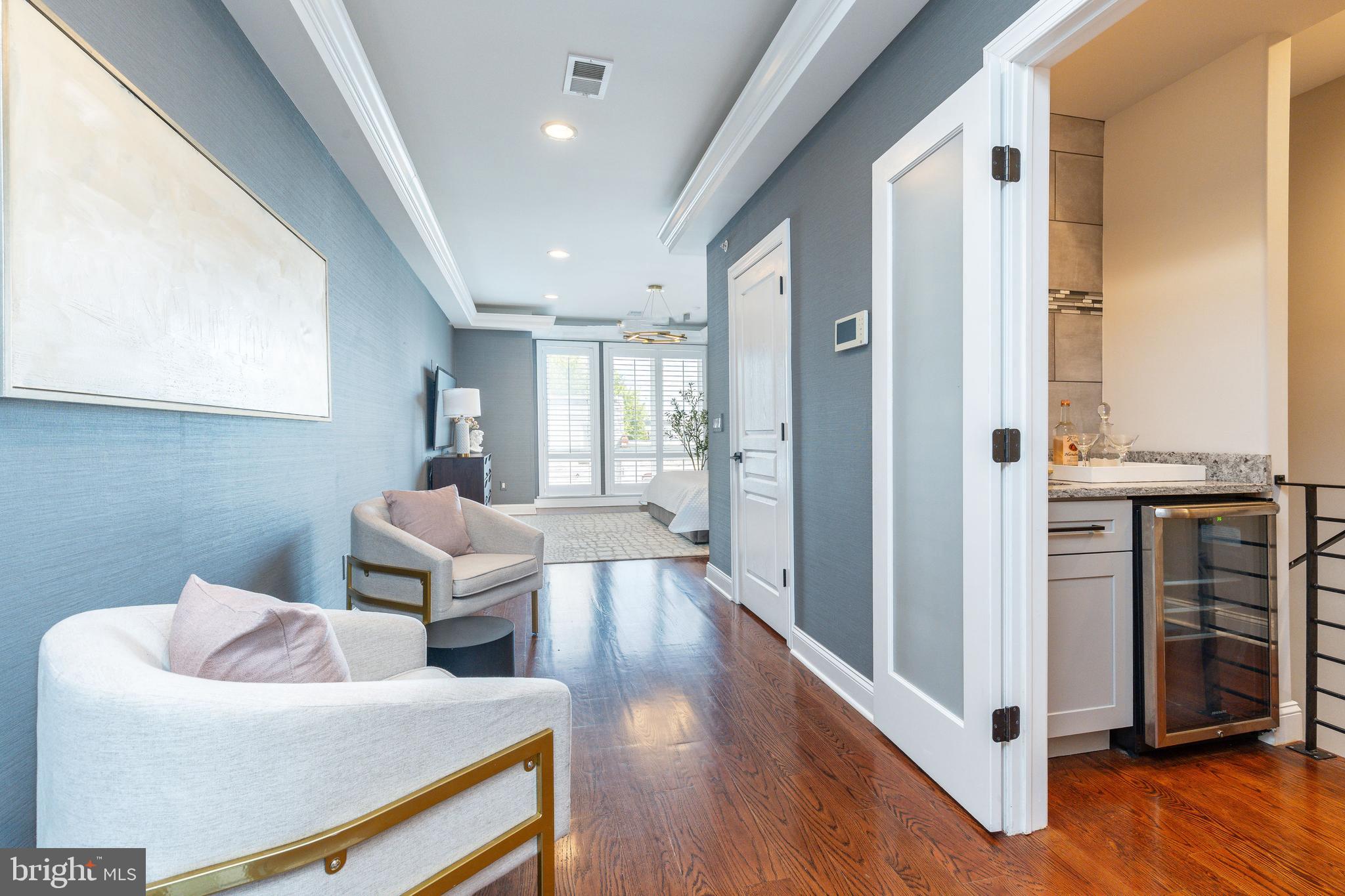 GRADUATE HOSPITAL - Residential