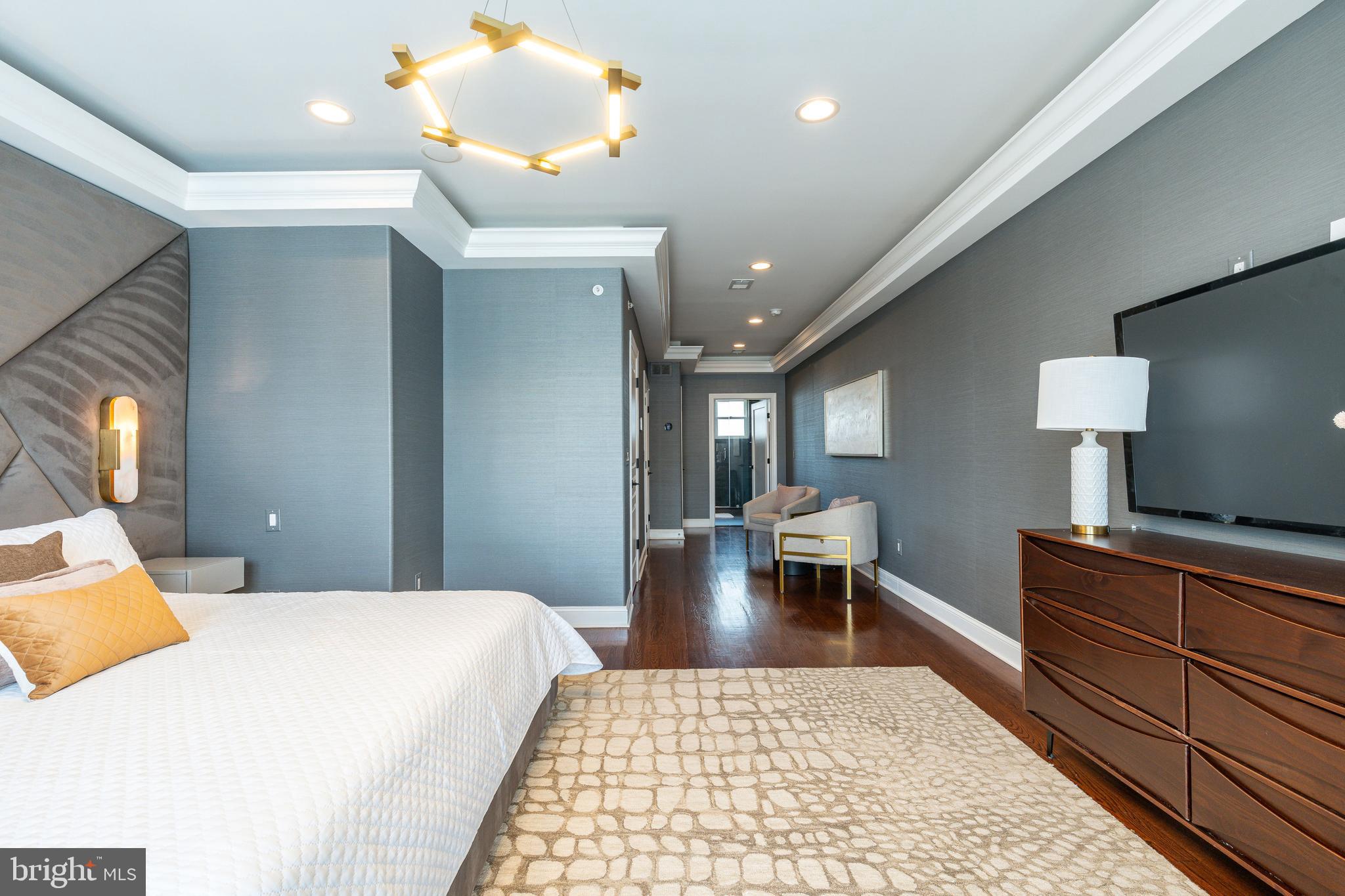 GRADUATE HOSPITAL - Residential