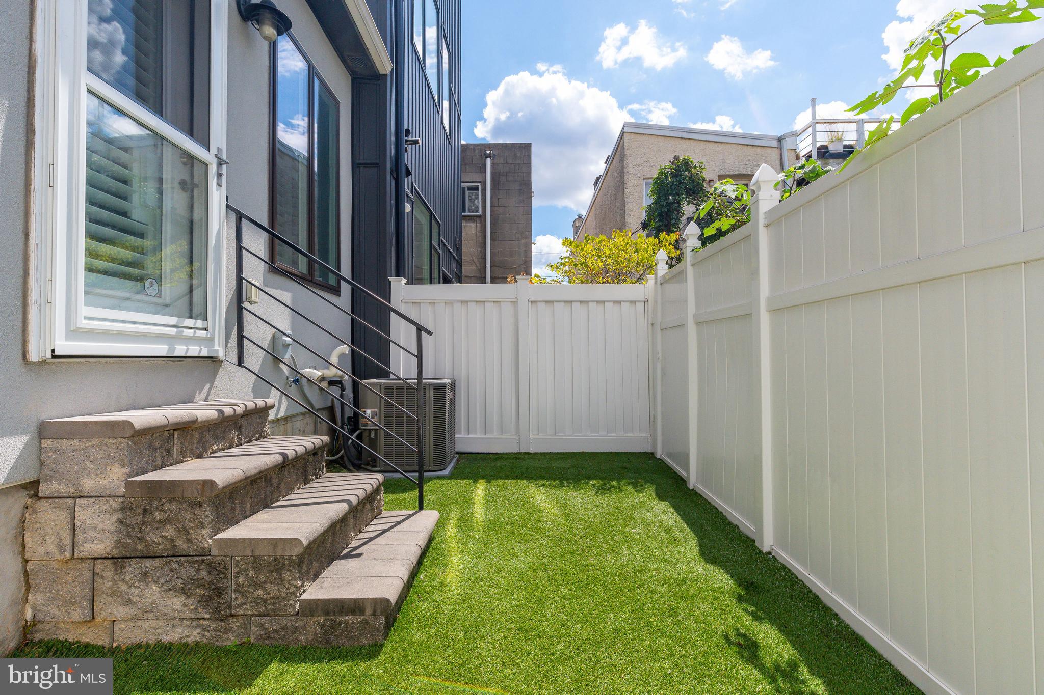 GRADUATE HOSPITAL - Residential