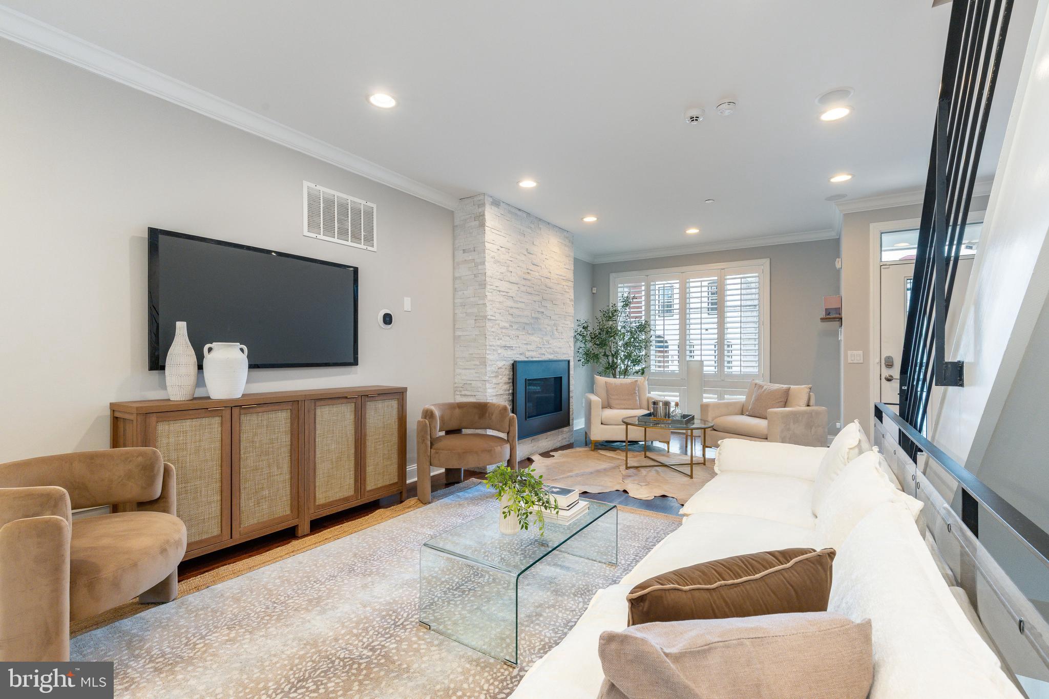 GRADUATE HOSPITAL - Residential