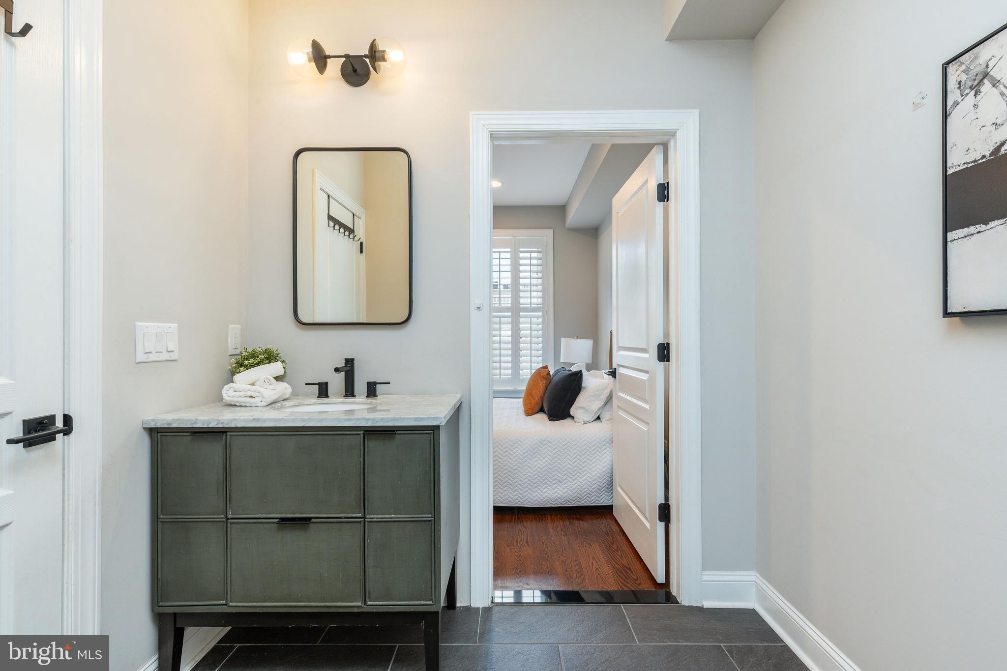 GRADUATE HOSPITAL - Residential