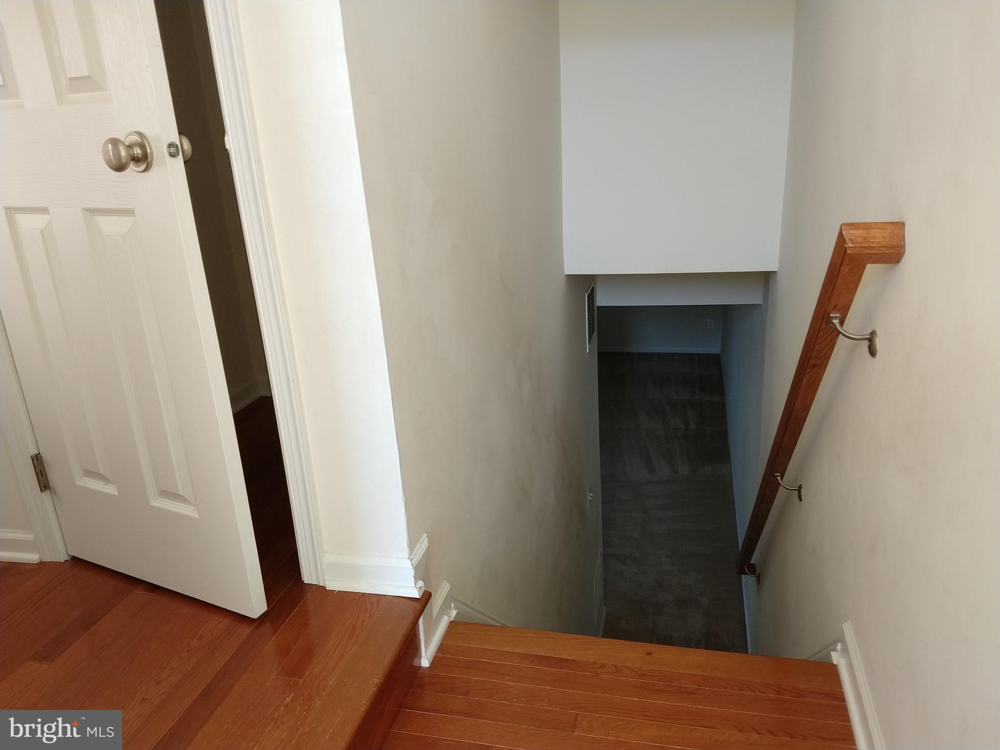 LOUDOUN VALLEY ESTATES 2 - Residential Lease