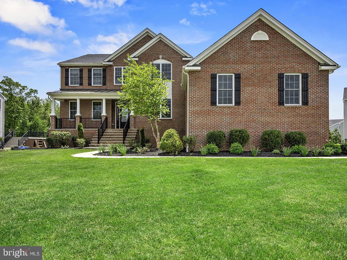 6 CONDOR COURT