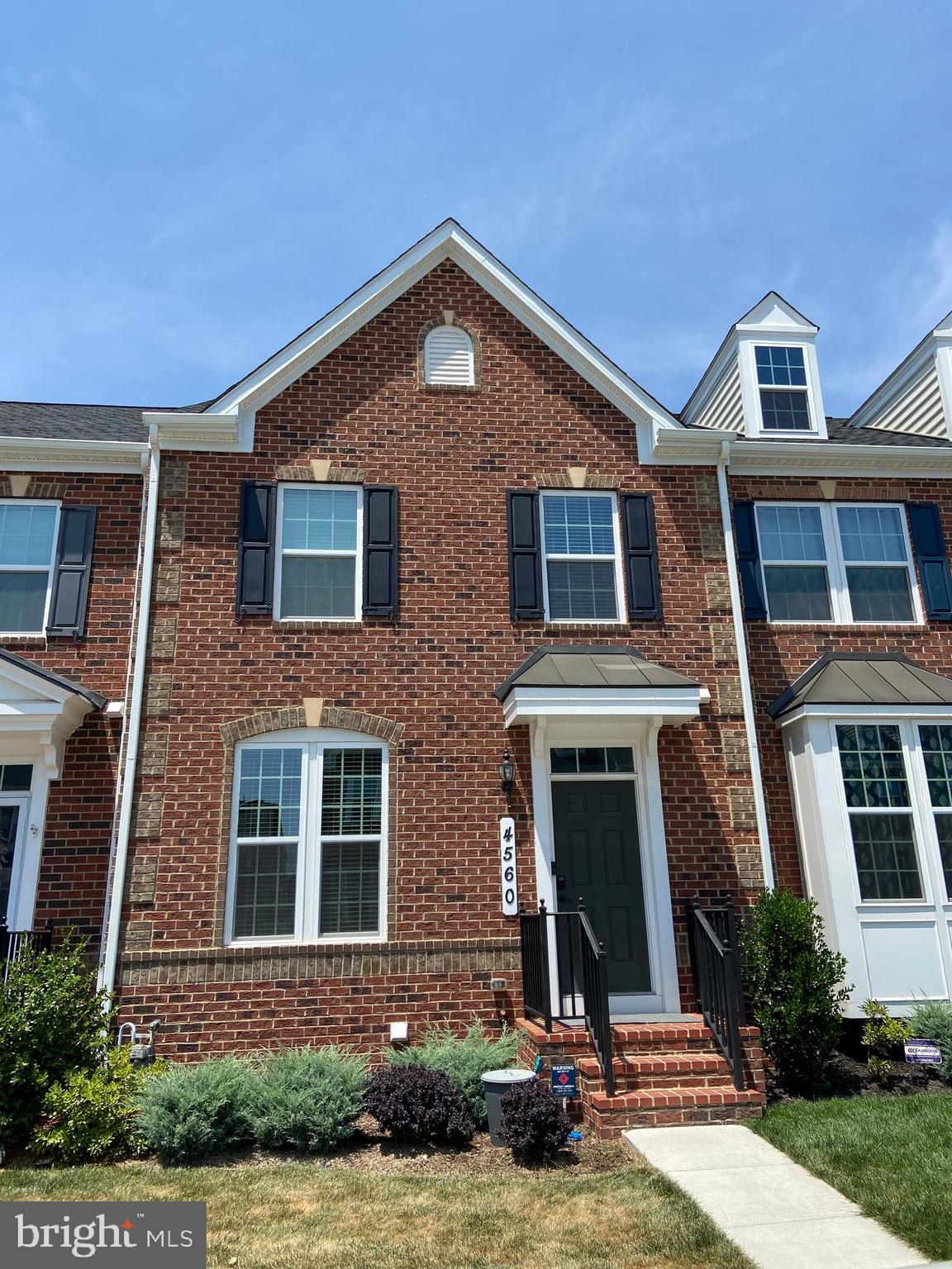 LANDSDALE - Residential Lease