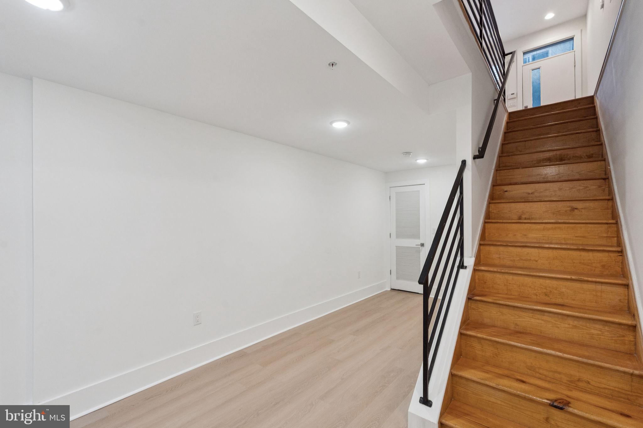 POINT BREEZE - Residential