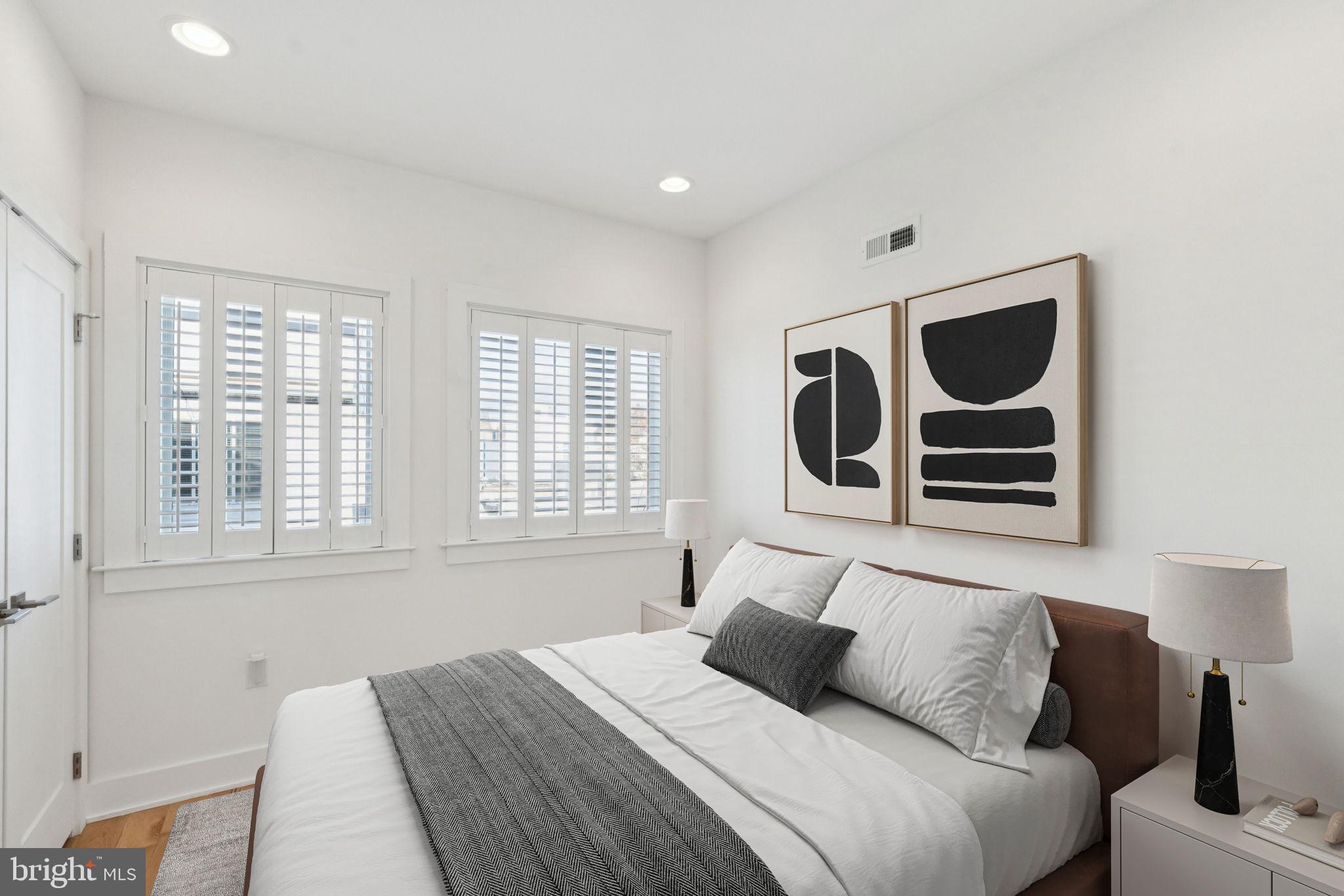 POINT BREEZE - Residential