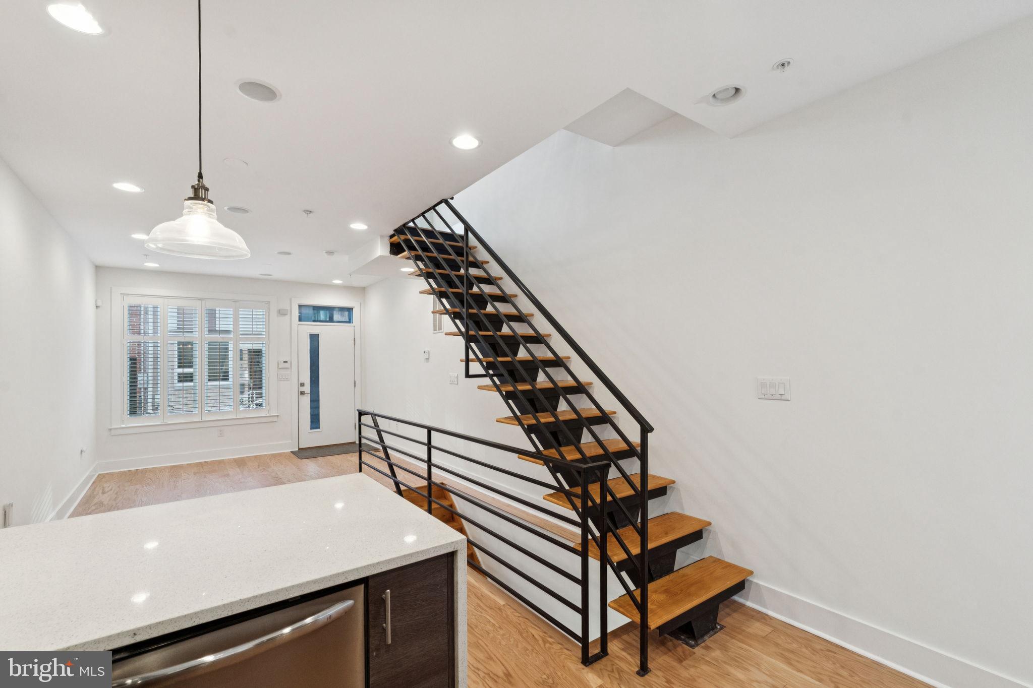 POINT BREEZE - Residential