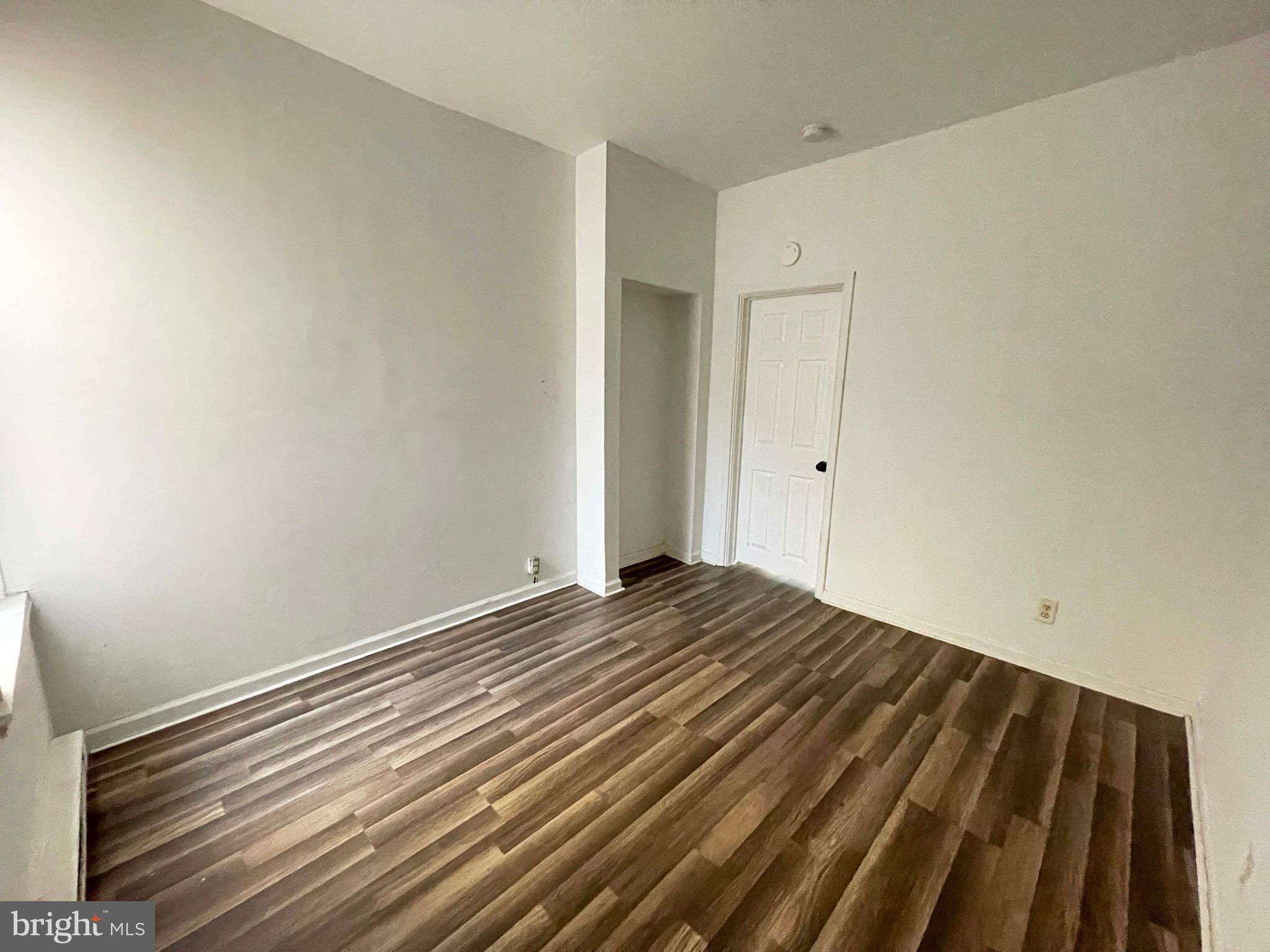 KENSINGTON - Residential Lease