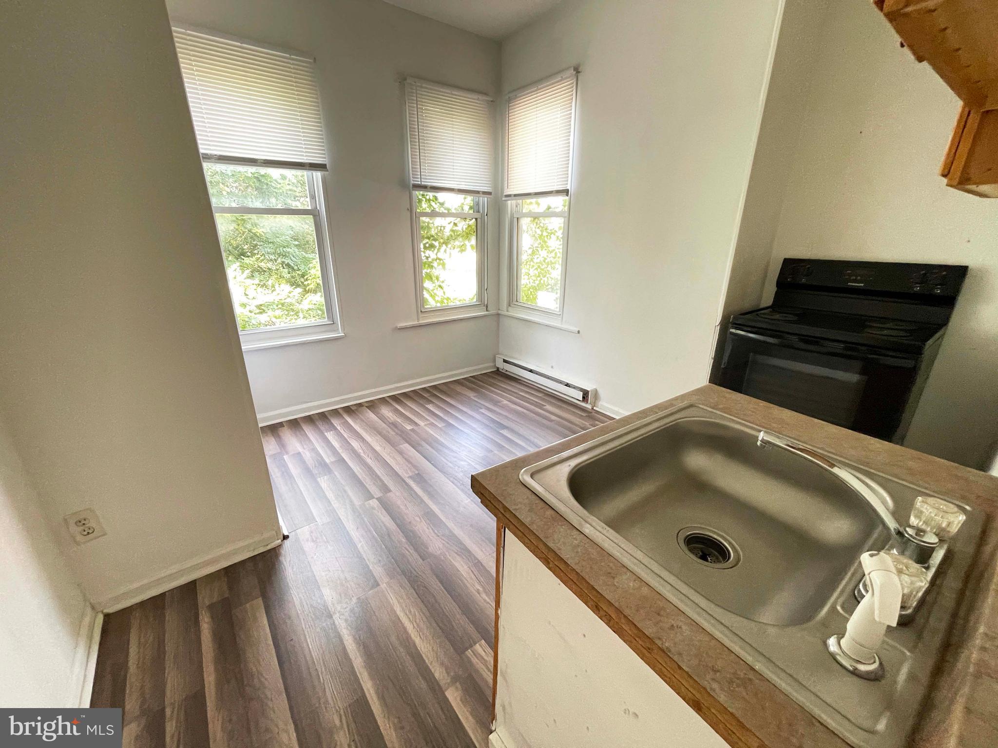 KENSINGTON - Residential Lease