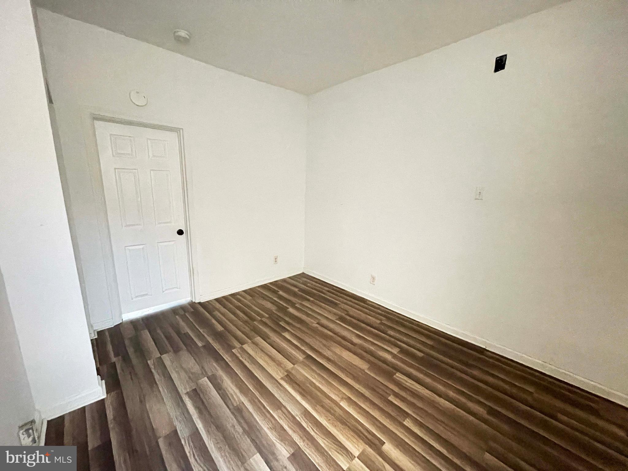 KENSINGTON - Residential Lease