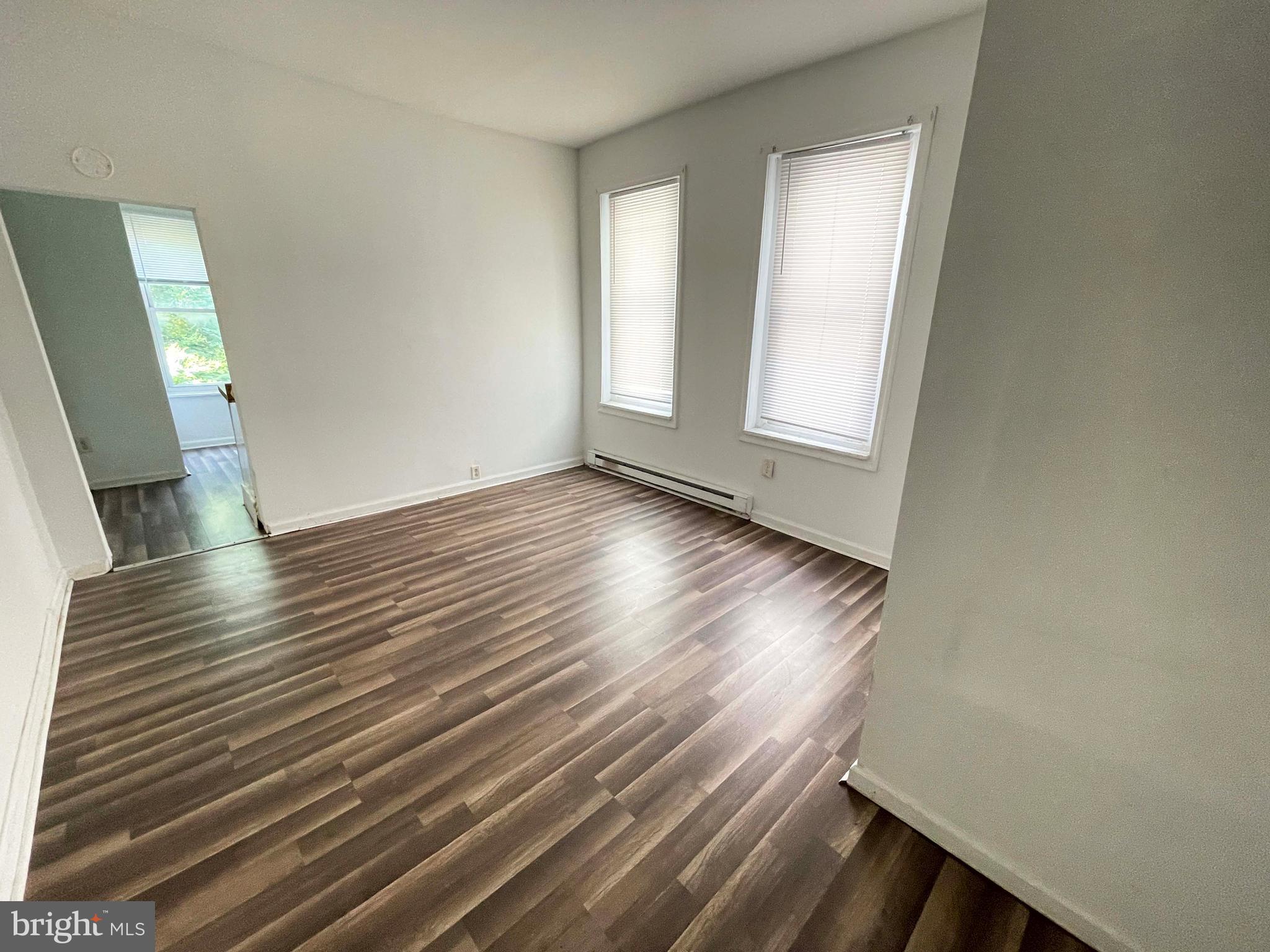 KENSINGTON - Residential Lease