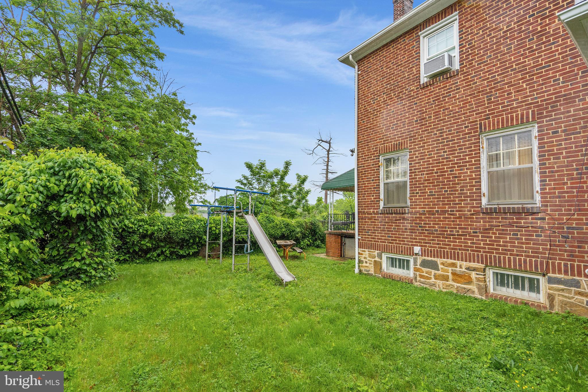 HUNTING RIDGE HISTORIC DISTRICT - Residential