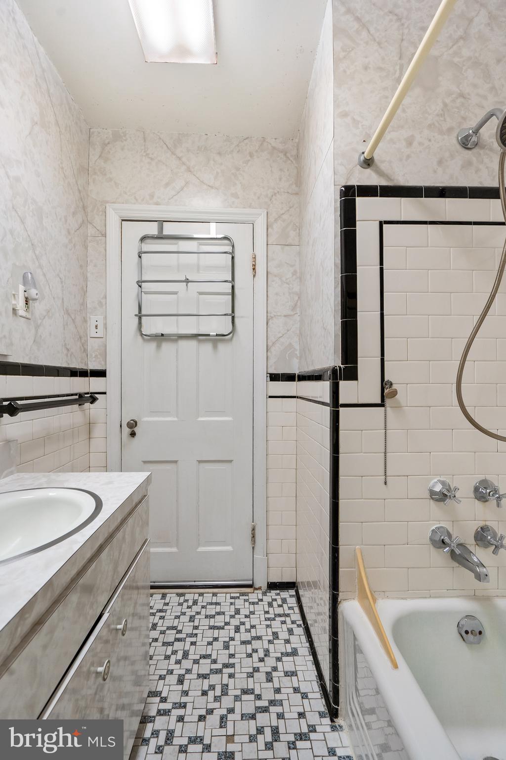 HUNTING RIDGE HISTORIC DISTRICT - Residential