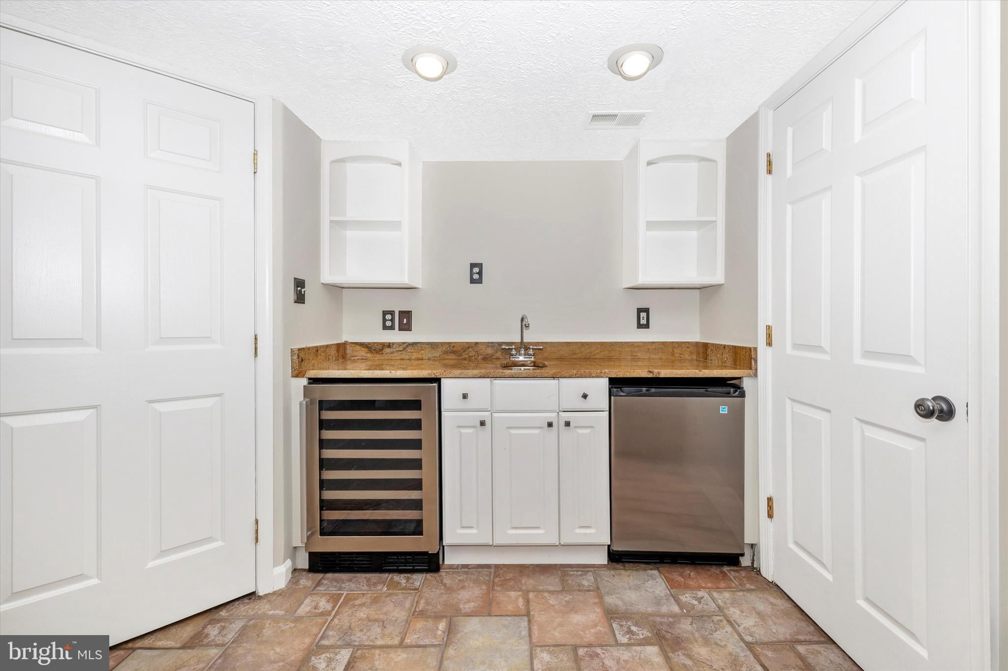 WILLOW BROOK - Residential