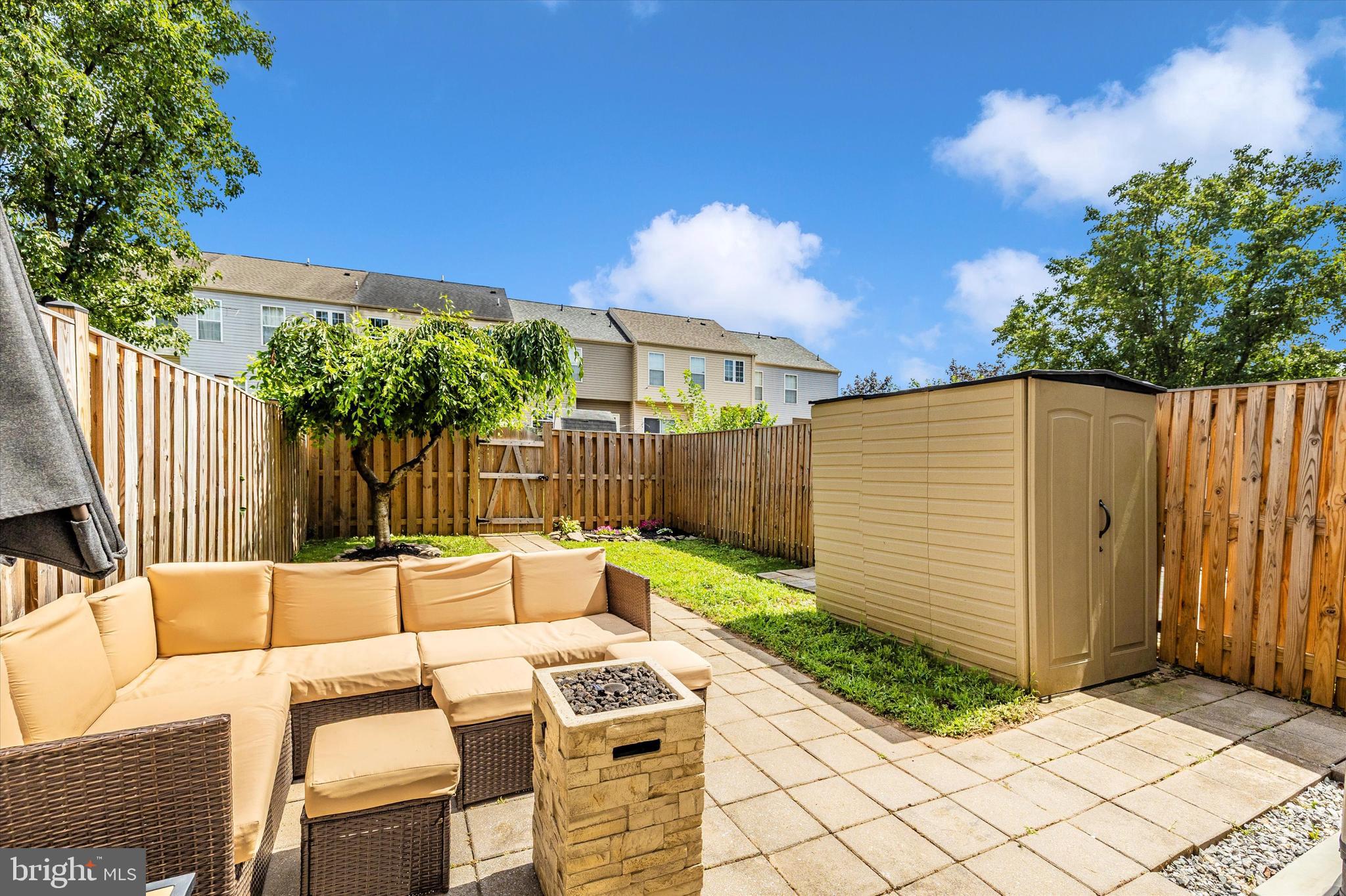 WILLOW BROOK - Residential