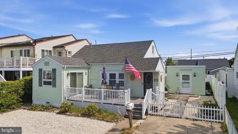 Homes For Sale - 233 39th Street St<br/> BRIGANTINE, NJ 08203