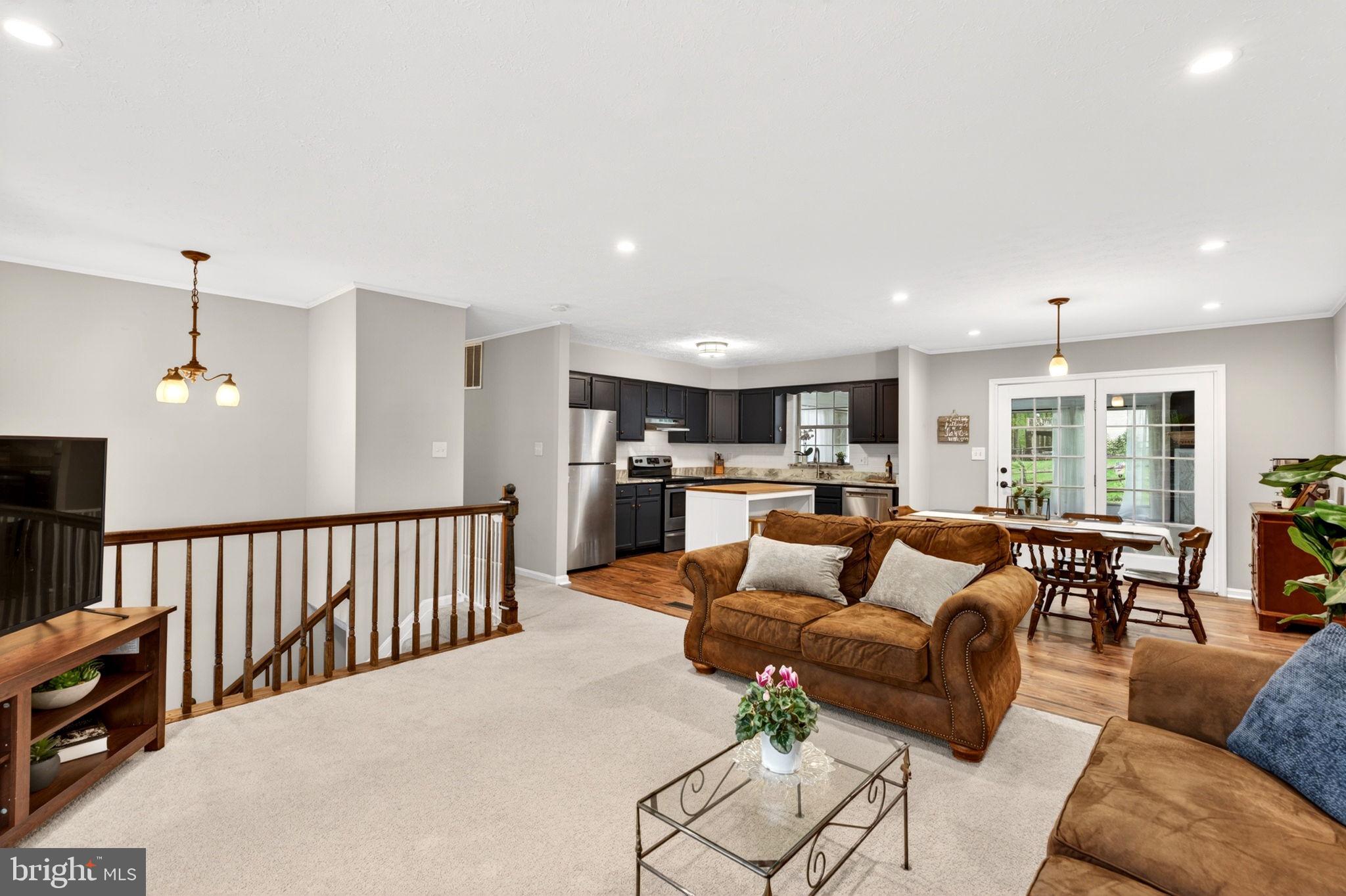 FAIRWIND FARMS - Residential