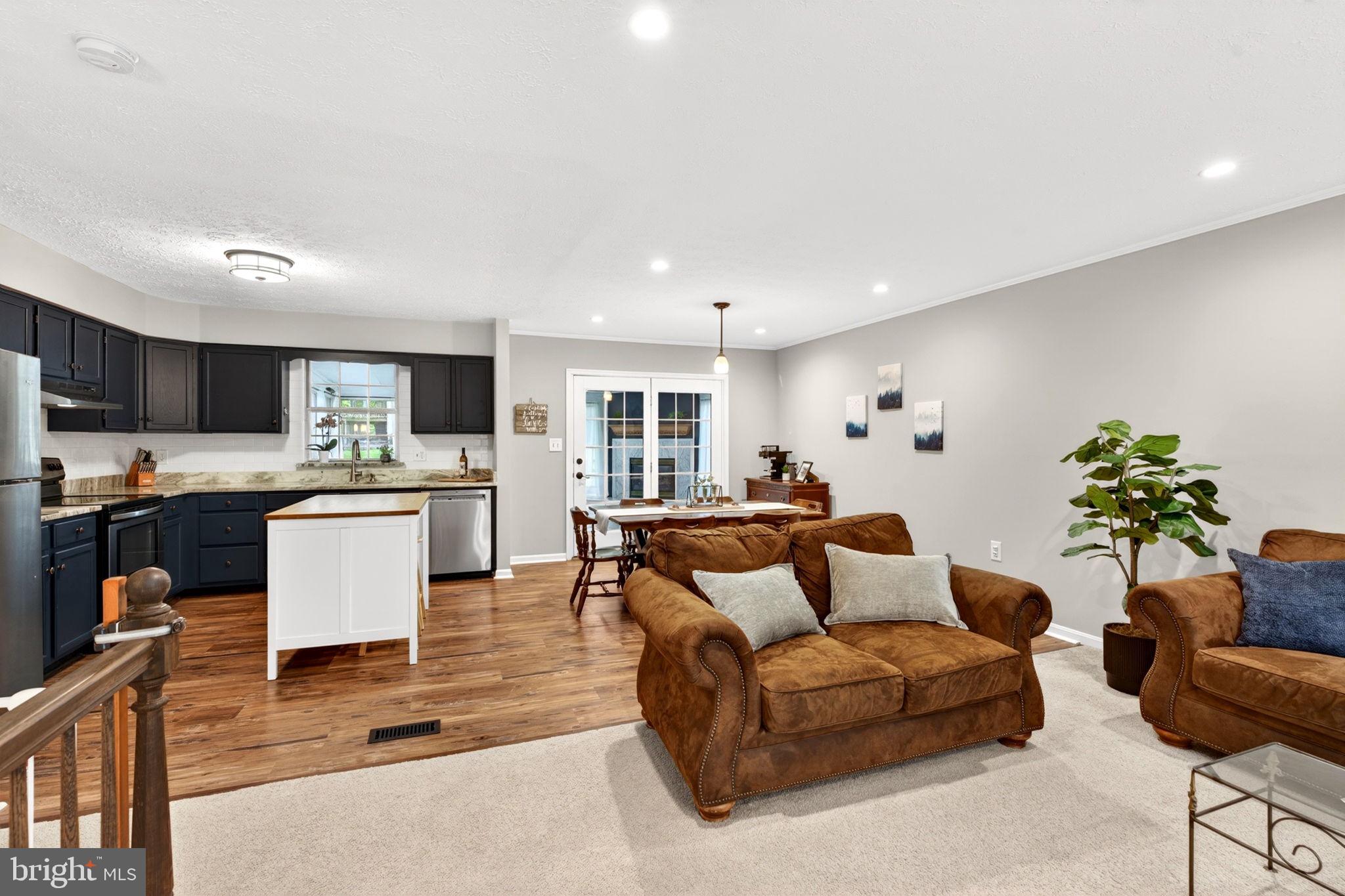 FAIRWIND FARMS - Residential