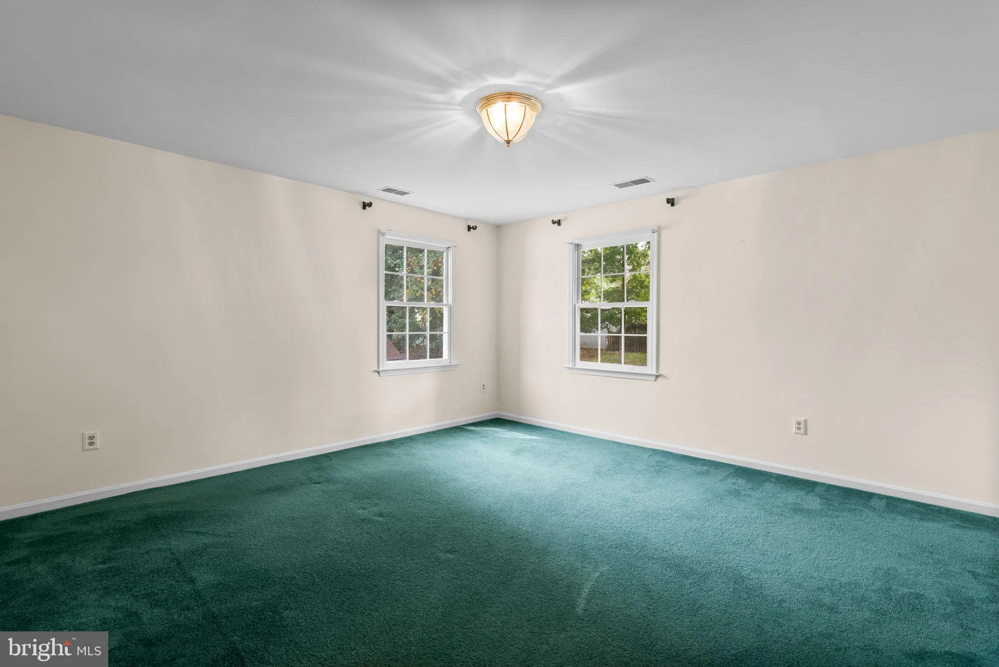 Silver Spring, Maryland 20904, United States, 5 Bedrooms Bedrooms, ,4 BathroomsBathrooms,Residential,Active,203064