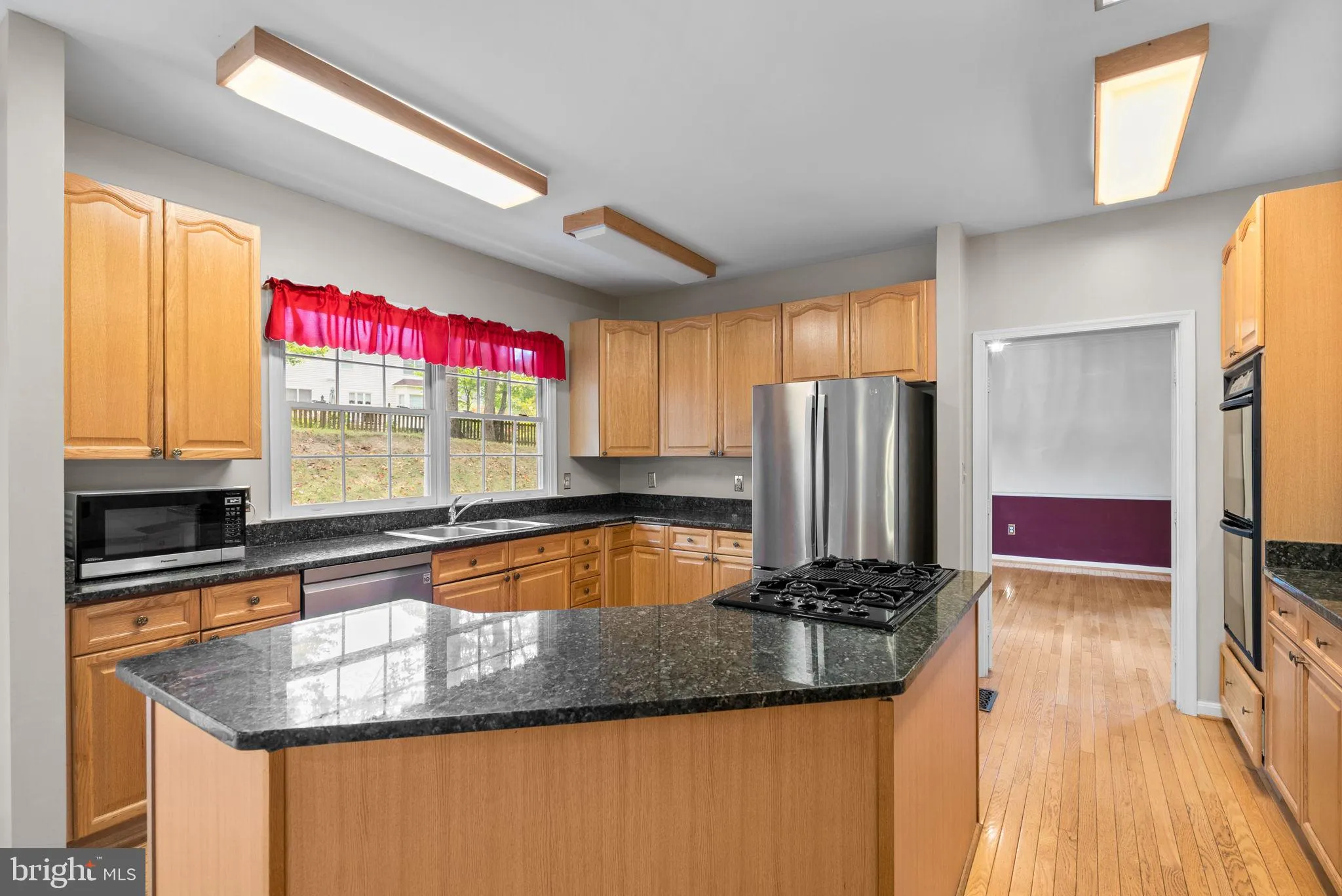 Silver Spring, Maryland 20904, United States, 5 Bedrooms Bedrooms, ,4 BathroomsBathrooms,Residential,Active,203064