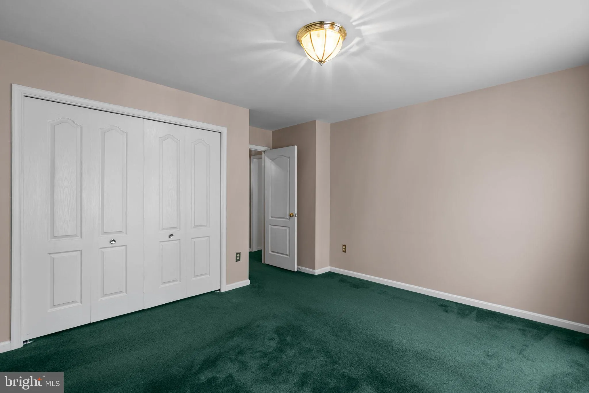 Silver Spring, Maryland 20904, United States, 5 Bedrooms Bedrooms, ,4 BathroomsBathrooms,Residential,Active,203064