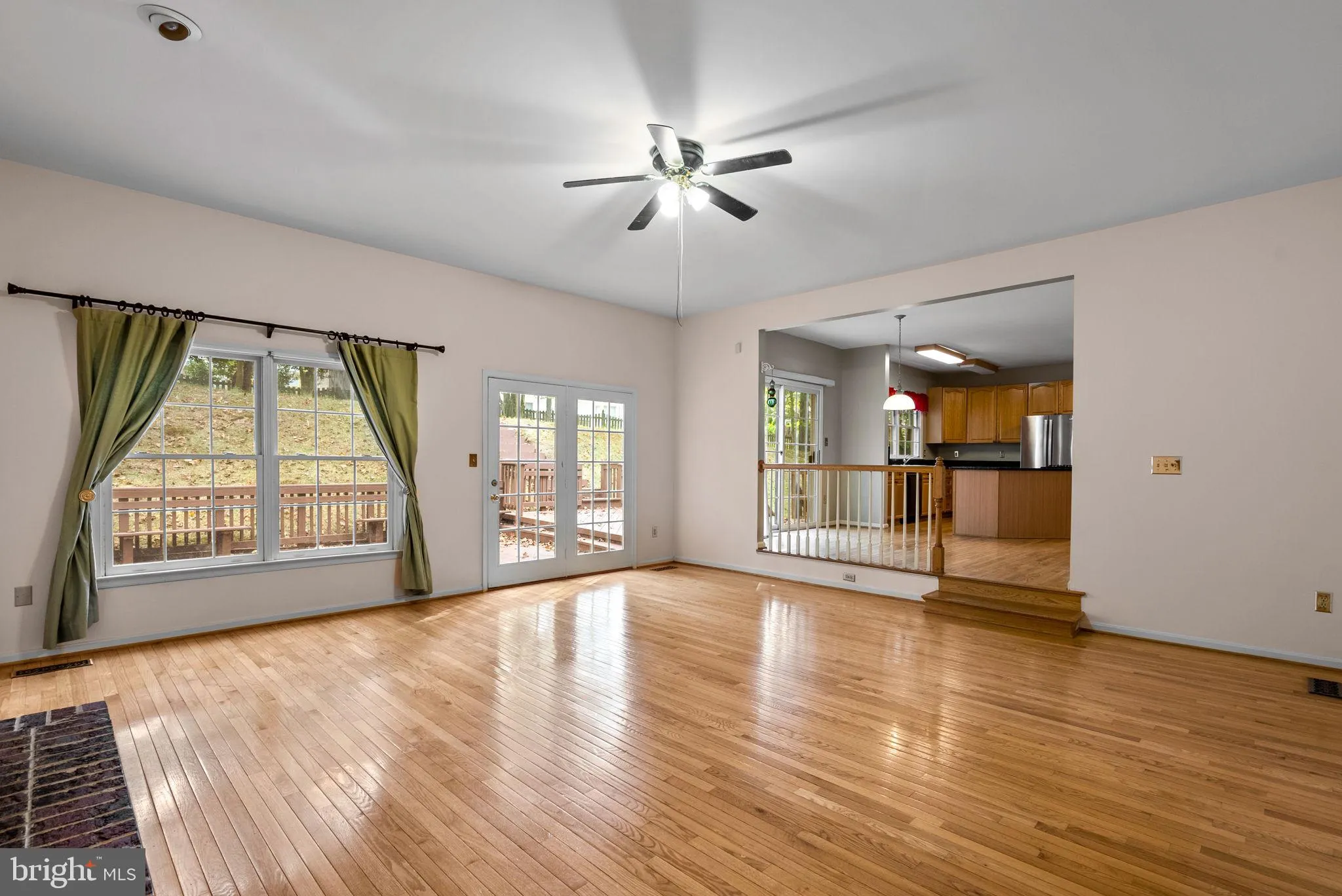 Silver Spring, Maryland 20904, United States, 5 Bedrooms Bedrooms, ,4 BathroomsBathrooms,Residential,Active,203064