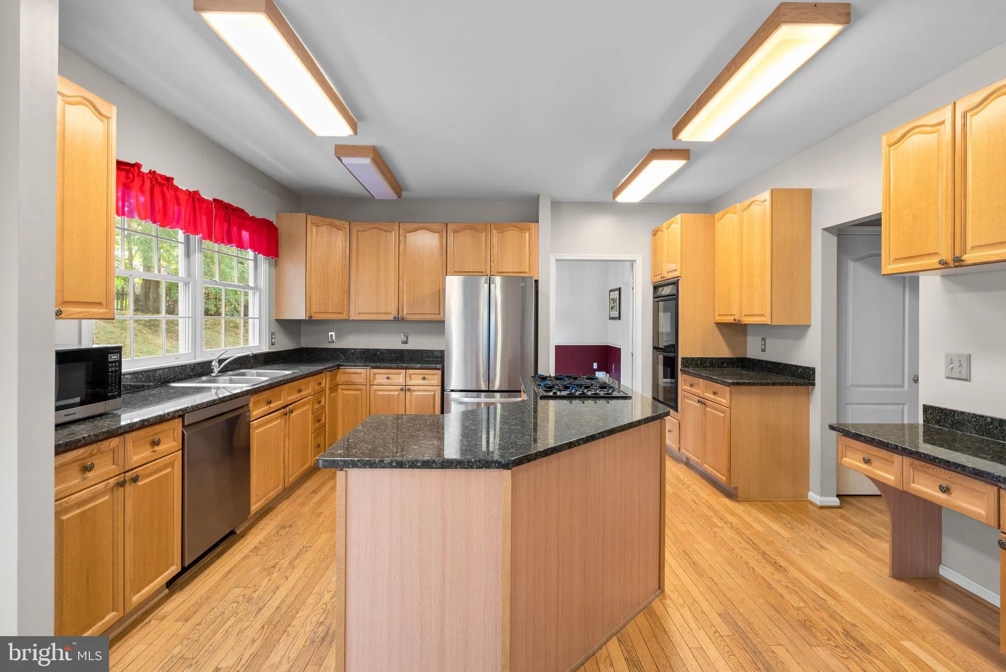 Silver Spring, Maryland 20904, United States, 5 Bedrooms Bedrooms, ,4 BathroomsBathrooms,Residential,Active,203064