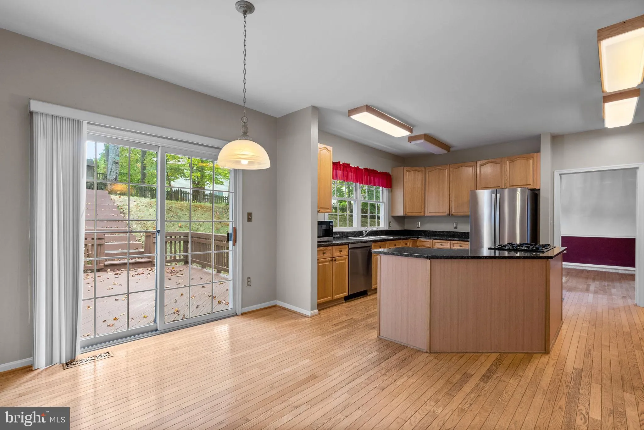 Silver Spring, Maryland 20904, United States, 5 Bedrooms Bedrooms, ,4 BathroomsBathrooms,Residential,Active,203064