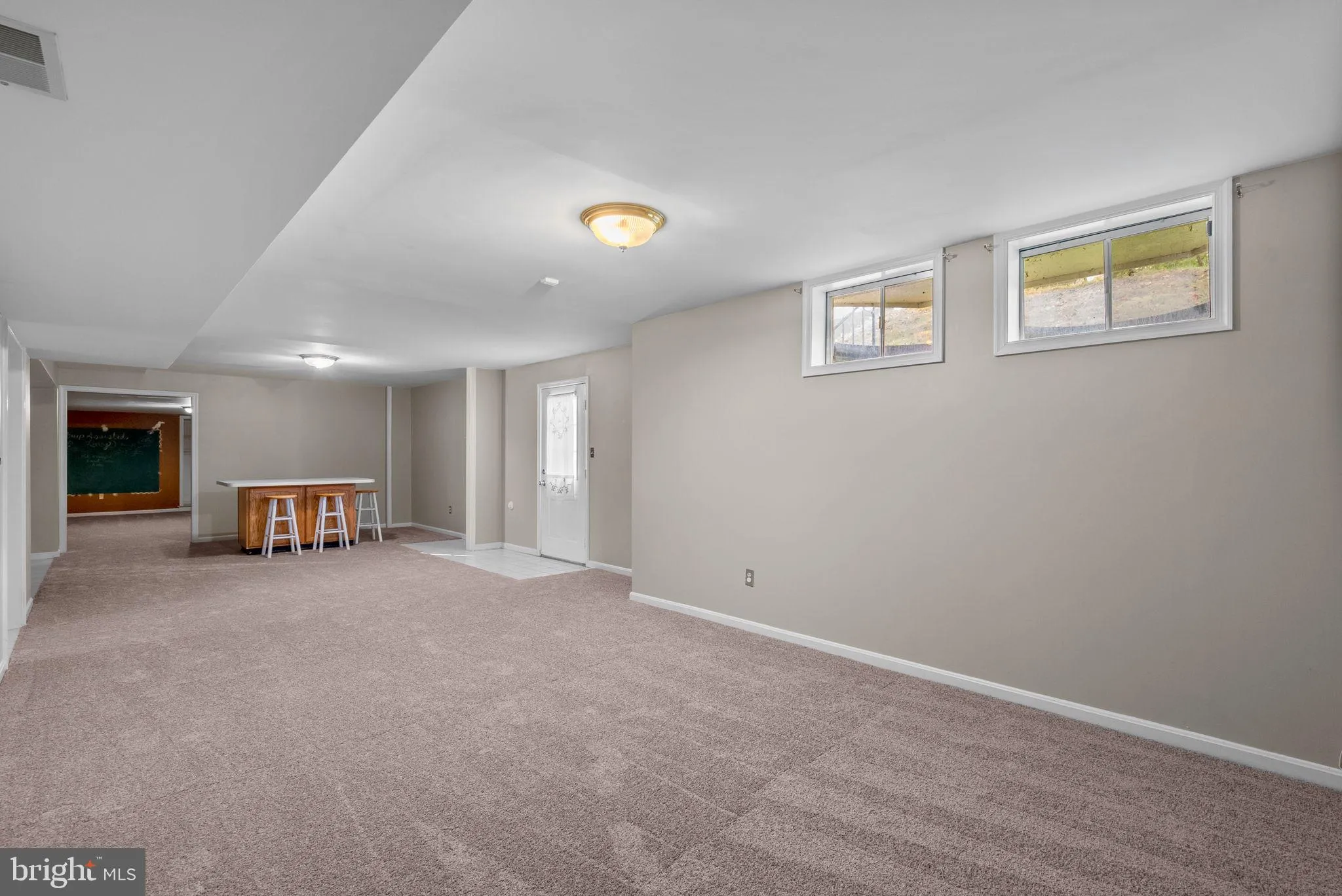 Silver Spring, Maryland 20904, United States, 5 Bedrooms Bedrooms, ,4 BathroomsBathrooms,Residential,Active,203064