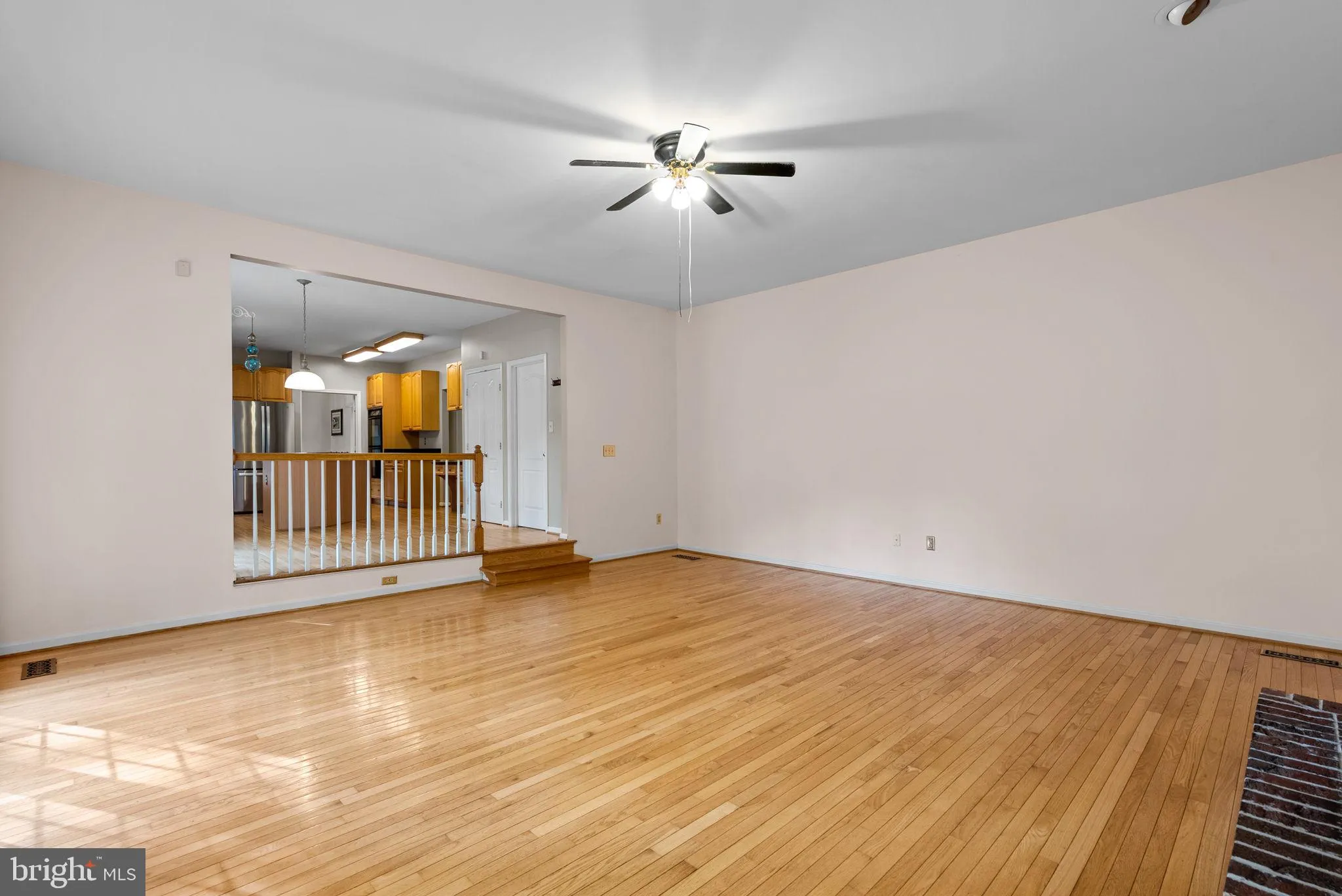 Silver Spring, Maryland 20904, United States, 5 Bedrooms Bedrooms, ,4 BathroomsBathrooms,Residential,Active,203064