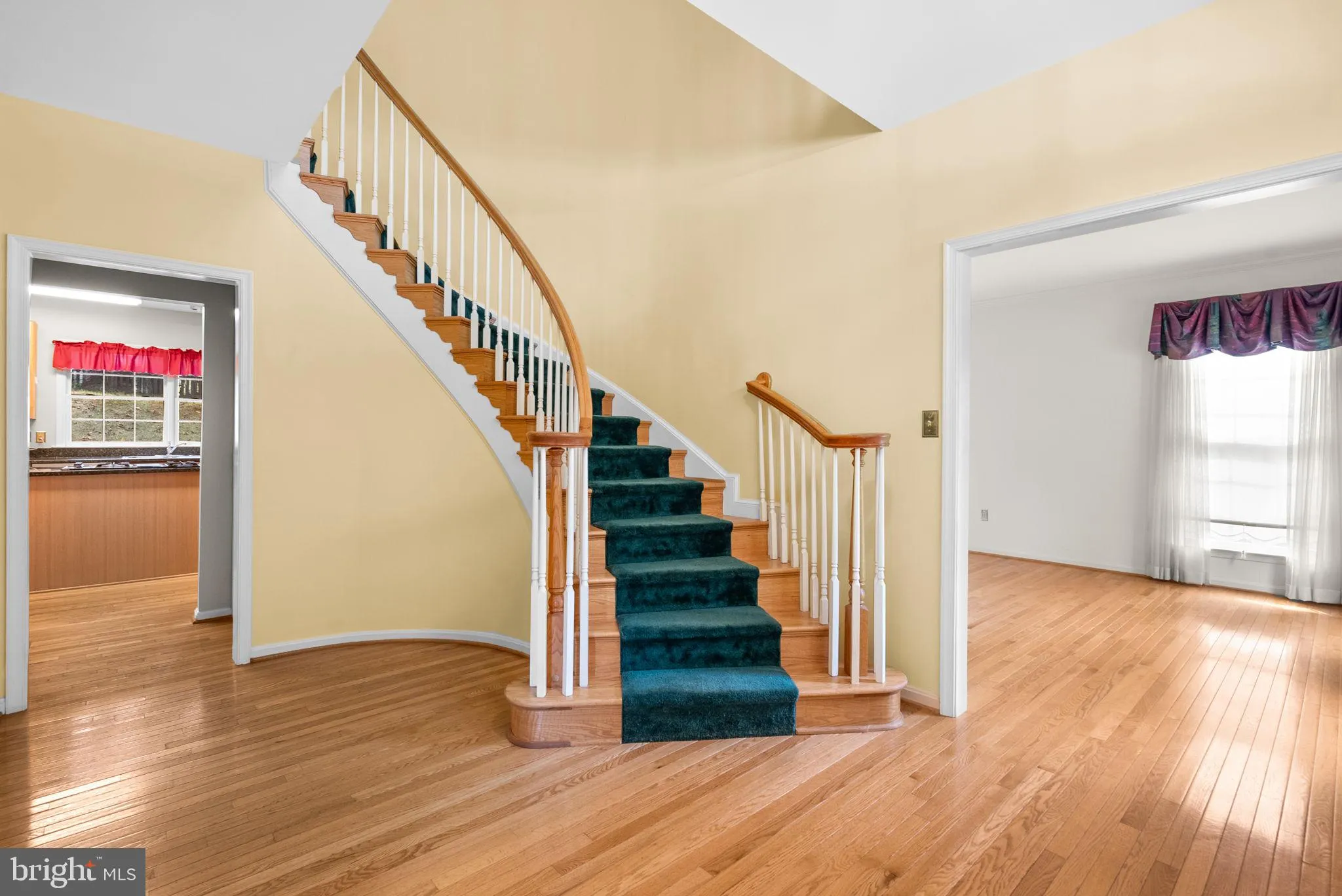 Silver Spring, Maryland 20904, United States, 5 Bedrooms Bedrooms, ,4 BathroomsBathrooms,Residential,Active,203064