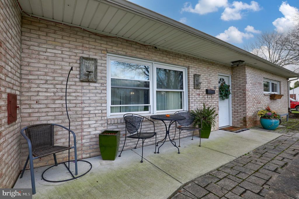 Photo of 130 STANLEY AVE, LANDISVILLE, PA 17538 (MLS # PALA2027976)