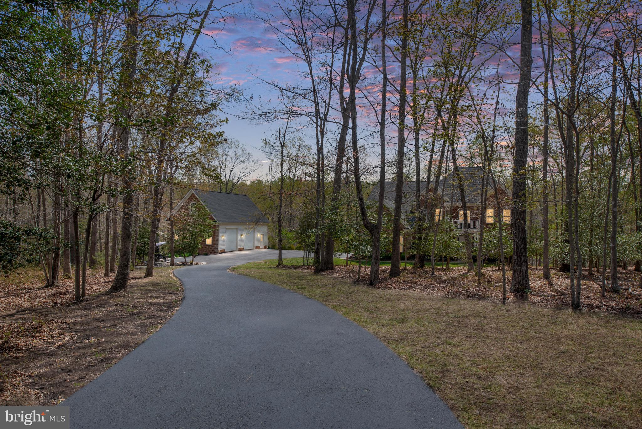 8800 GENERAL GRIFFINS COURT