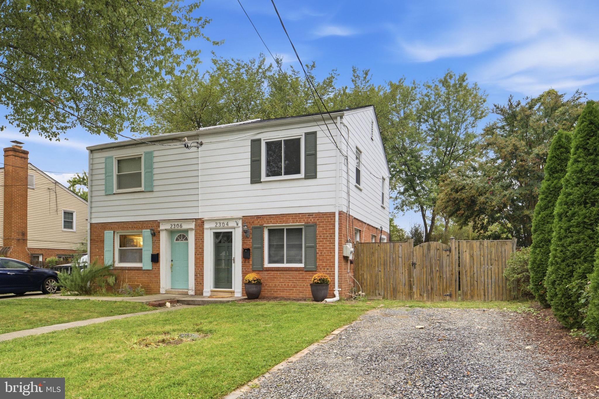 2304 FAIRVIEW TERRACE