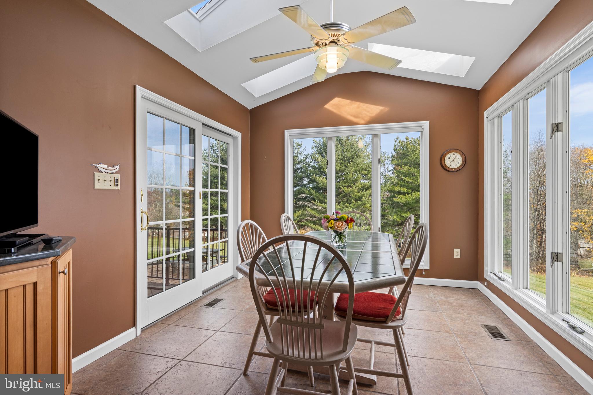 BOW TREE - Residential